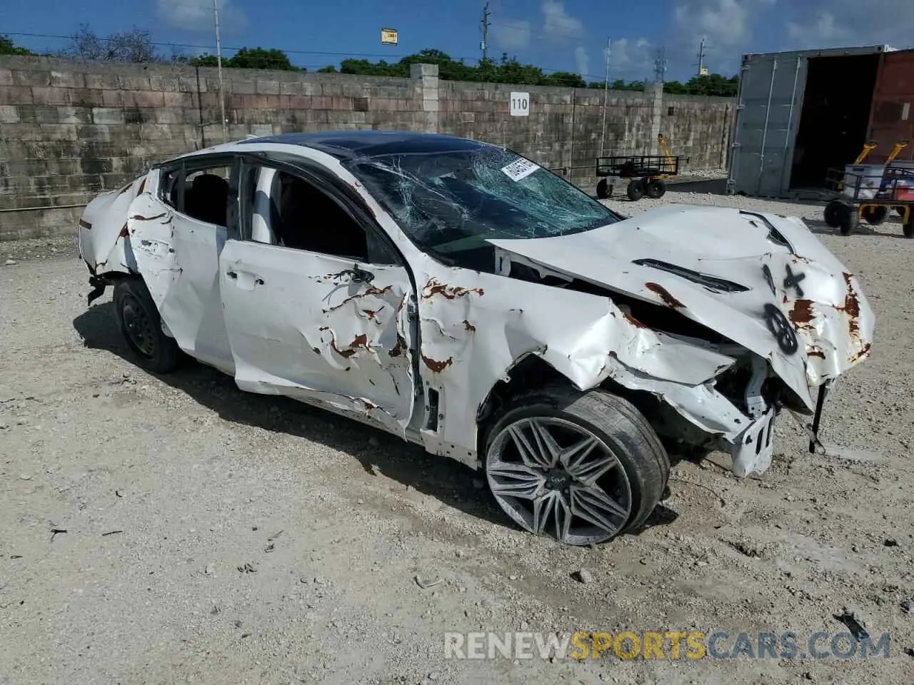 4 Photograph of a damaged car KNAE55LC2P6134667 KIA STINGER 2023