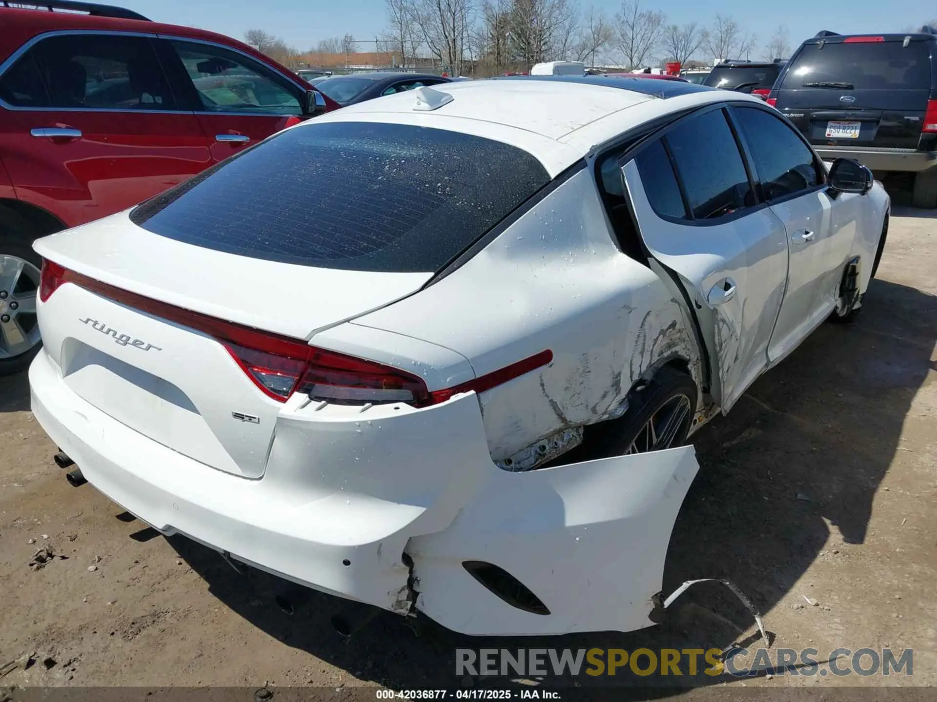 4 Photograph of a damaged car KNAE55LC6P6131643 KIA STINGER 2023