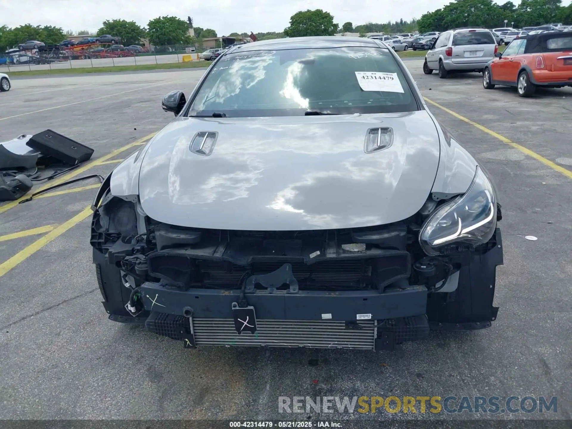 6 Photograph of a damaged car KNAE55LC9P6126081 KIA STINGER 2023
