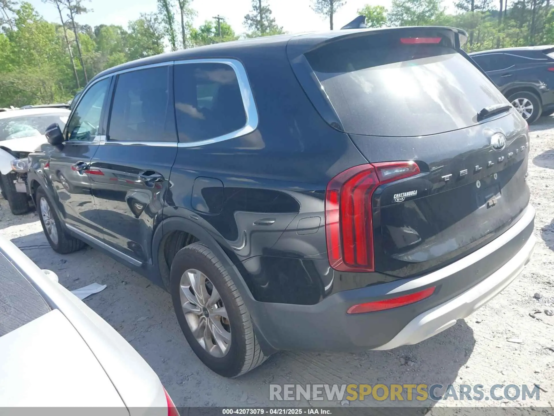 3 Photograph of a damaged car 5XYP24HC0LG013036 KIA TELLURIDE 2020