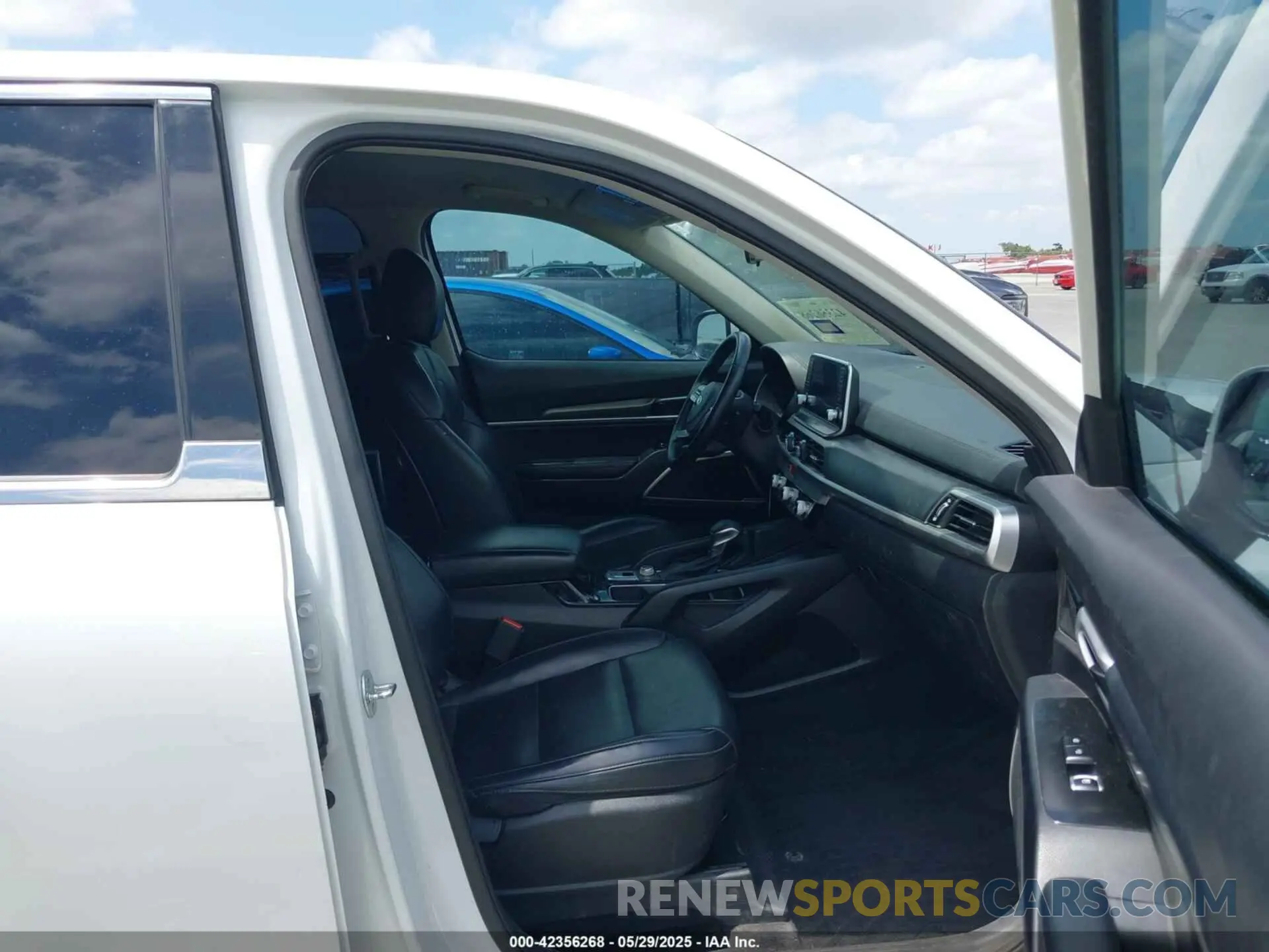 5 Photograph of a damaged car 5XYP24HC0LG017040 KIA TELLURIDE 2020