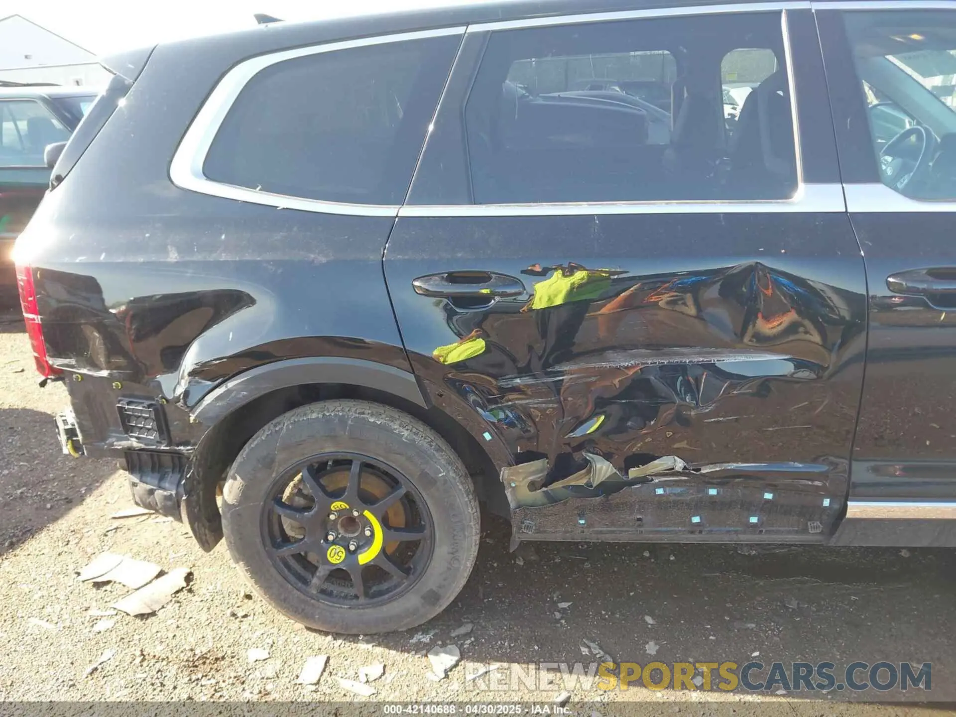6 Photograph of a damaged car 5XYP24HC1LG010534 KIA TELLURIDE 2020