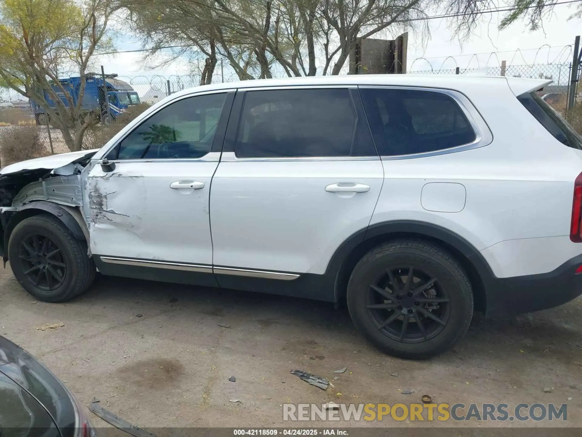 15 Photograph of a damaged car 5XYP24HC3LG087793 KIA TELLURIDE 2020