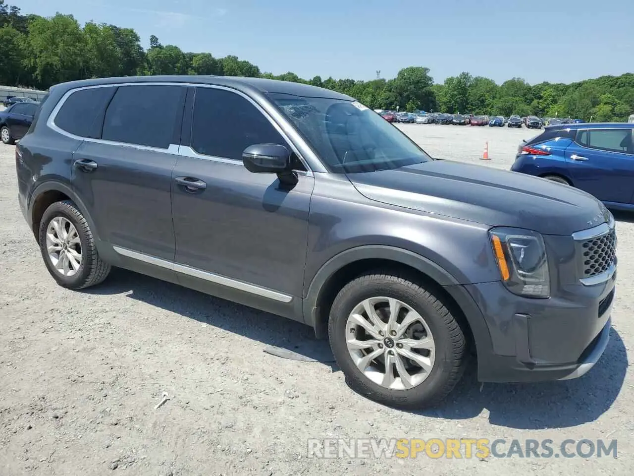 4 Photograph of a damaged car 5XYP24HC5LG025442 KIA TELLURIDE 2020
