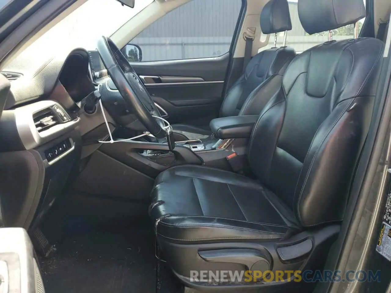 7 Photograph of a damaged car 5XYP24HC5LG025442 KIA TELLURIDE 2020