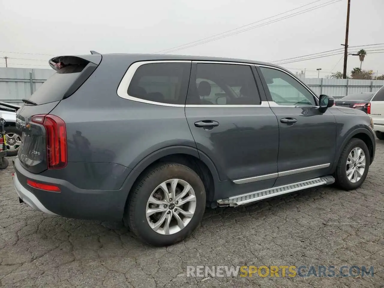 3 Photograph of a damaged car 5XYP24HCXLG092182 KIA TELLURIDE 2020