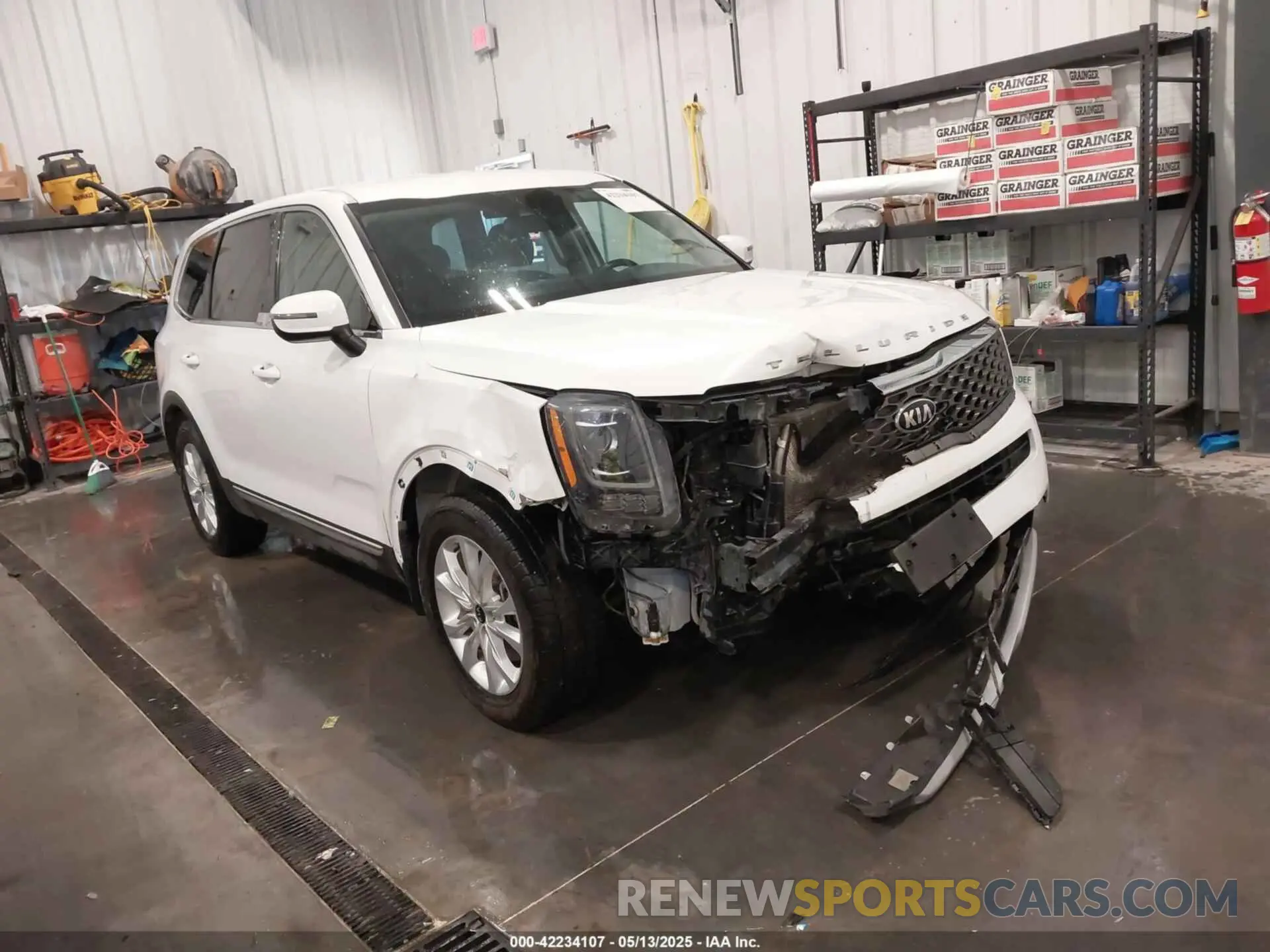1 Photograph of a damaged car 5XYP2DHC1LG052749 KIA TELLURIDE 2020