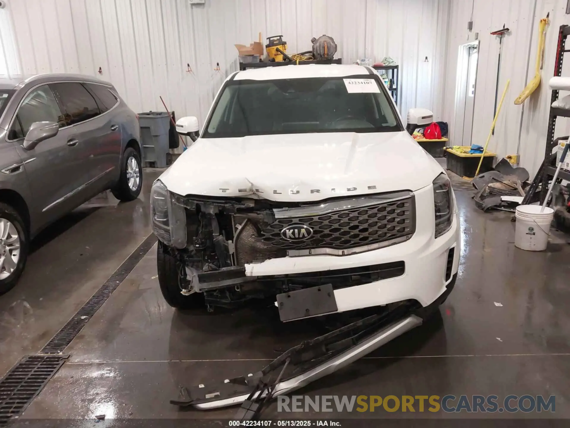 13 Photograph of a damaged car 5XYP2DHC1LG052749 KIA TELLURIDE 2020