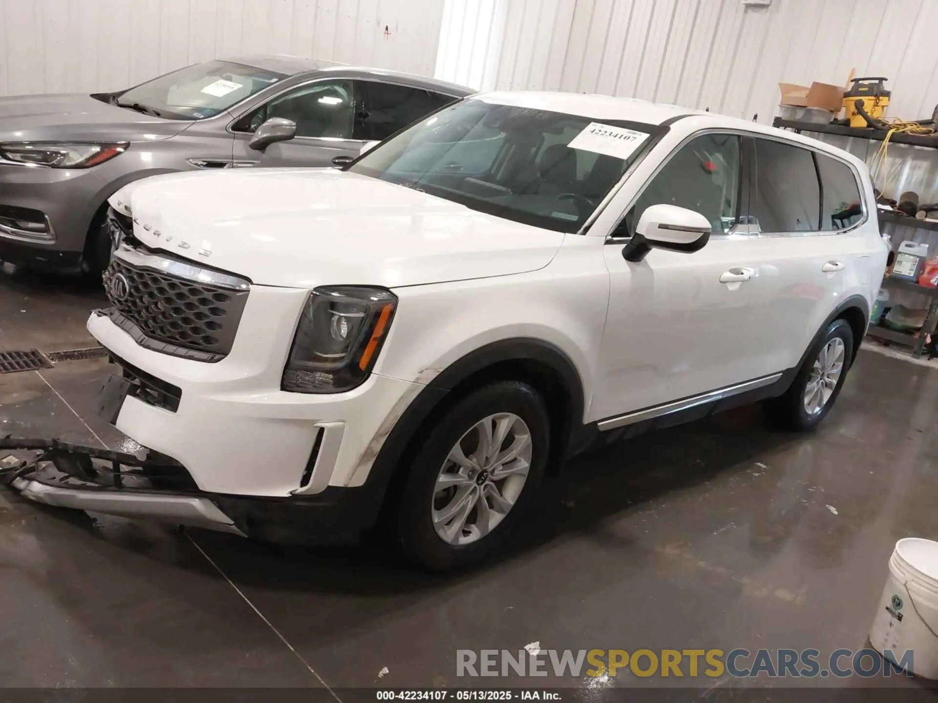 2 Photograph of a damaged car 5XYP2DHC1LG052749 KIA TELLURIDE 2020