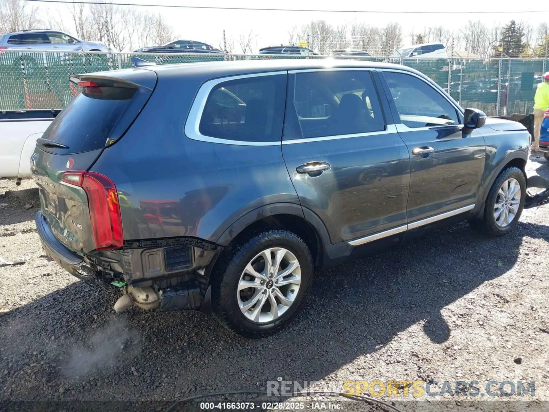 4 Photograph of a damaged car 5XYP2DHC5LG060188 KIA TELLURIDE 2020