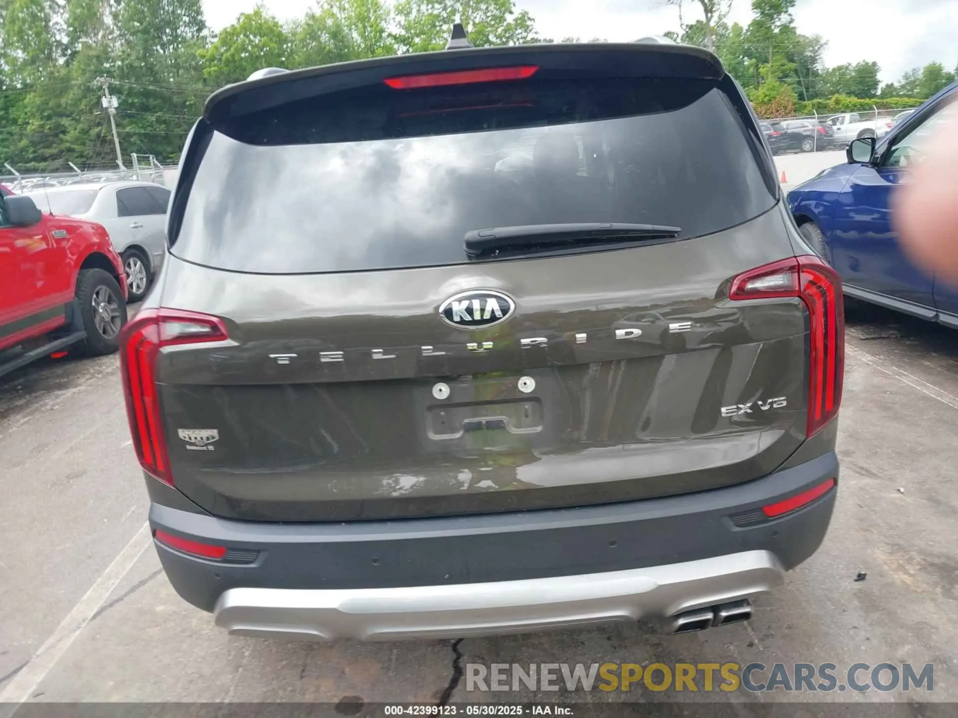 16 Photograph of a damaged car 5XYP34HC3LG088925 KIA TELLURIDE 2020