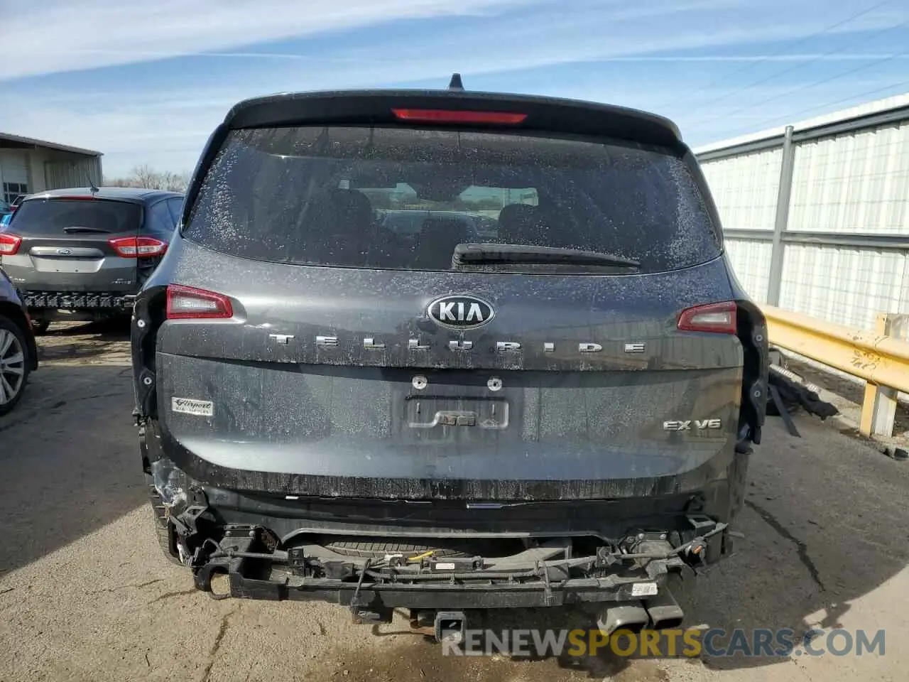 6 Photograph of a damaged car 5XYP34HC6LG025740 KIA TELLURIDE 2020