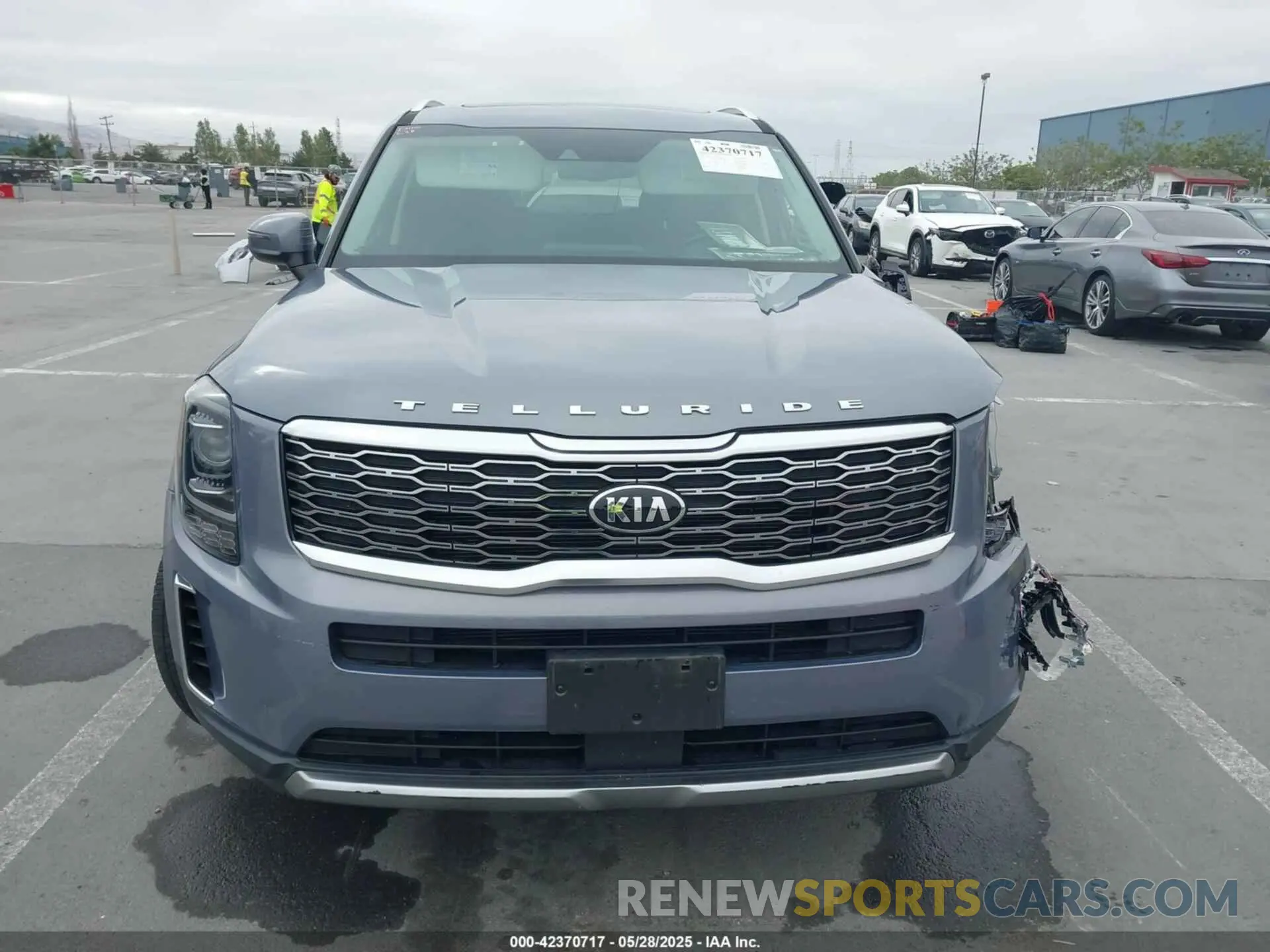 12 Photograph of a damaged car 5XYP34HC6LG068233 KIA TELLURIDE 2020