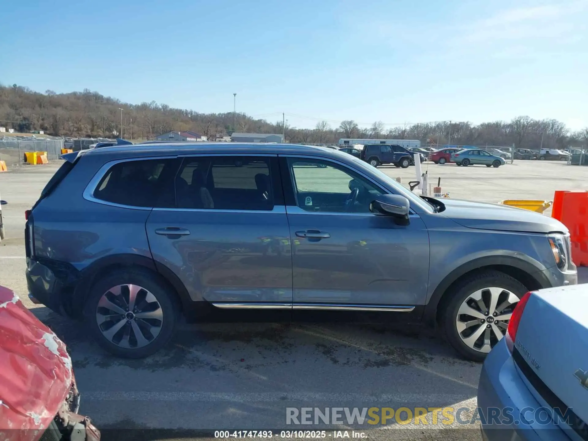 13 Photograph of a damaged car 5XYP34HC6LG086196 KIA TELLURIDE 2020