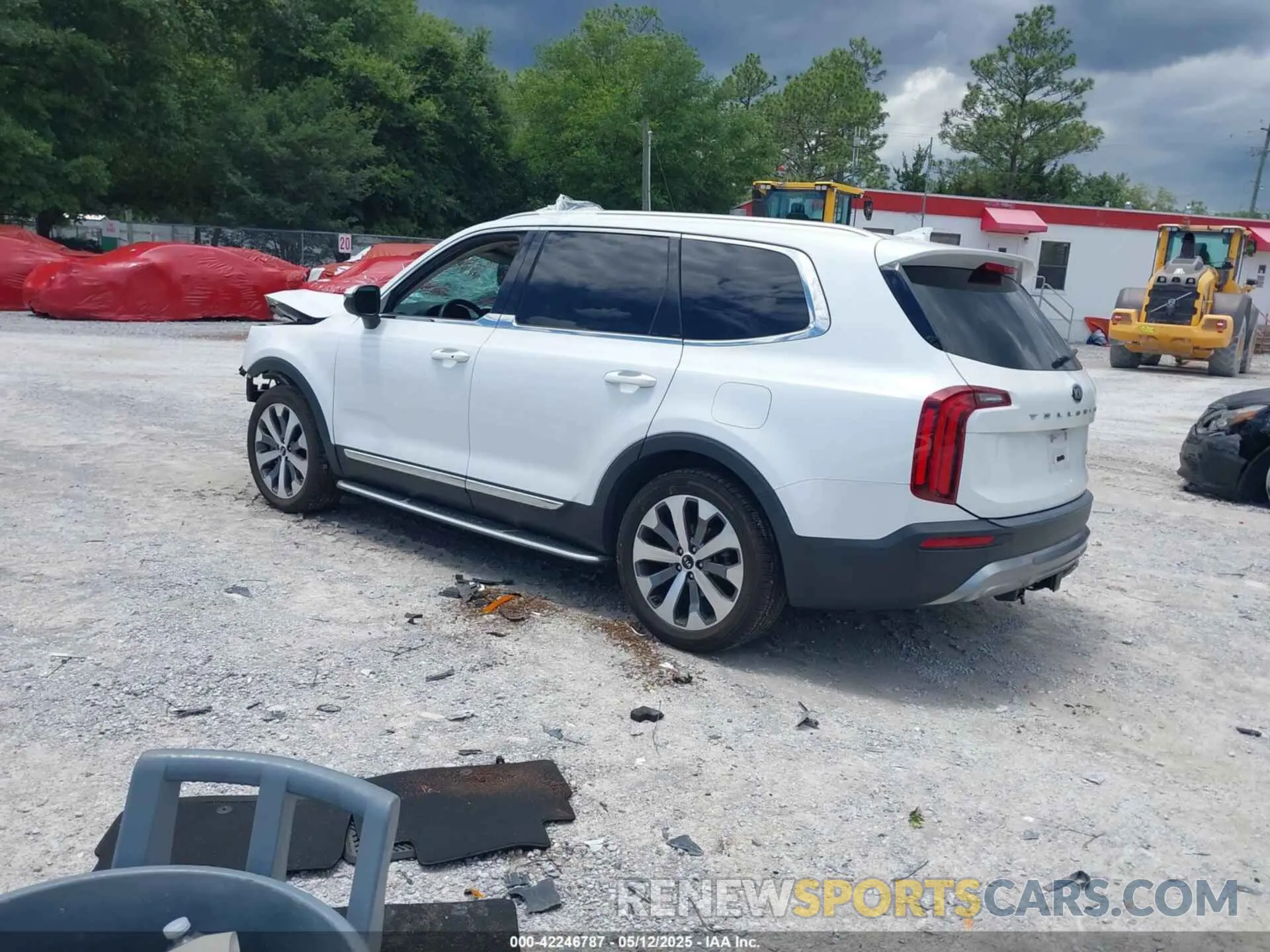 3 Photograph of a damaged car 5XYP34HC7LG074039 KIA TELLURIDE 2020