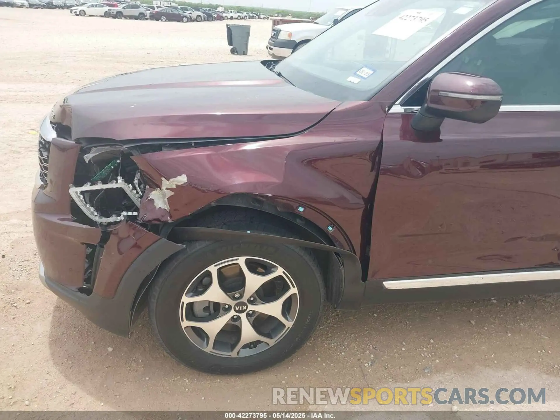 17 Photograph of a damaged car 5XYP34HC9LG001173 KIA TELLURIDE 2020
