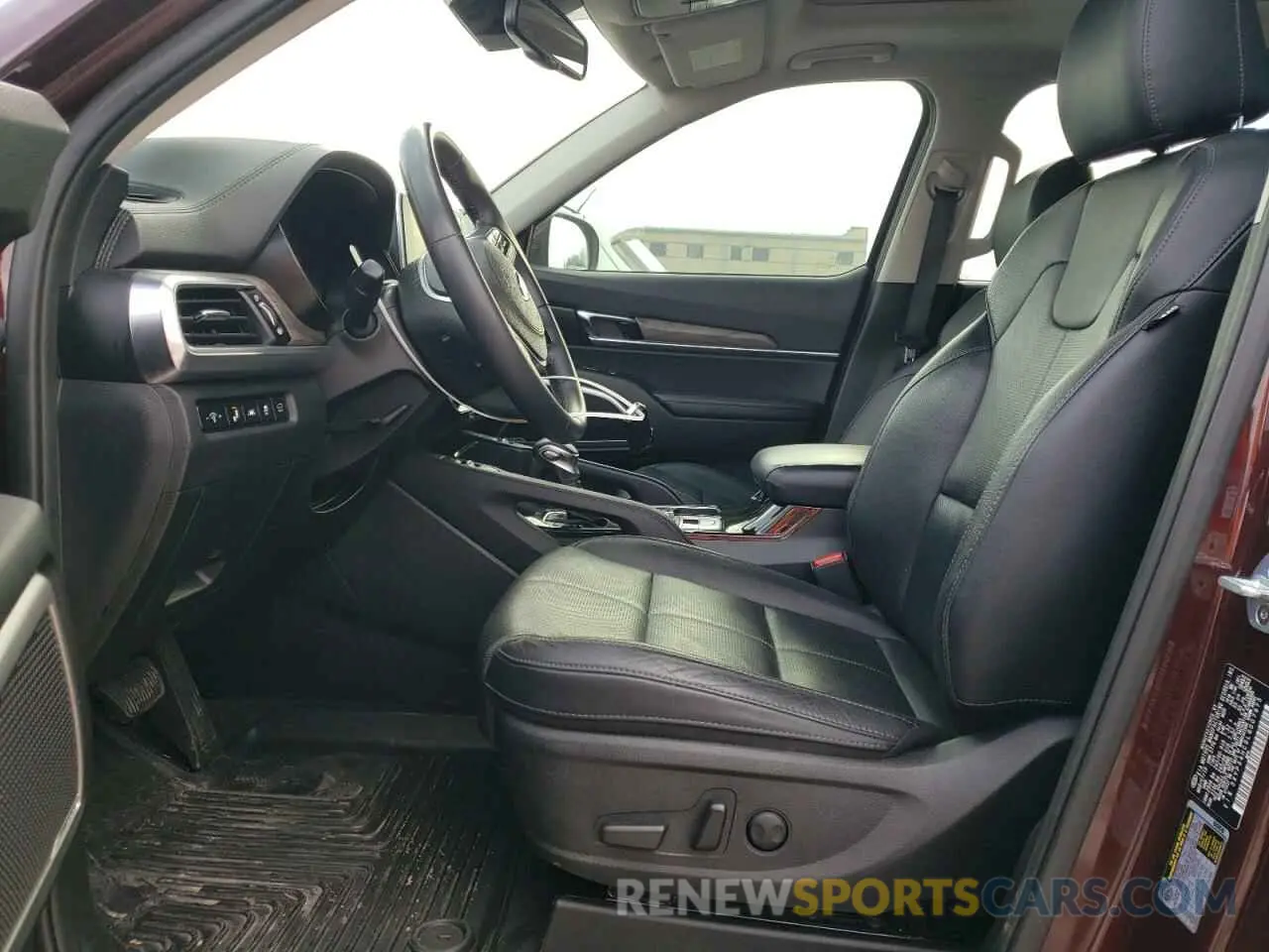 7 Photograph of a damaged car 5XYP34HC9LG007975 KIA TELLURIDE 2020