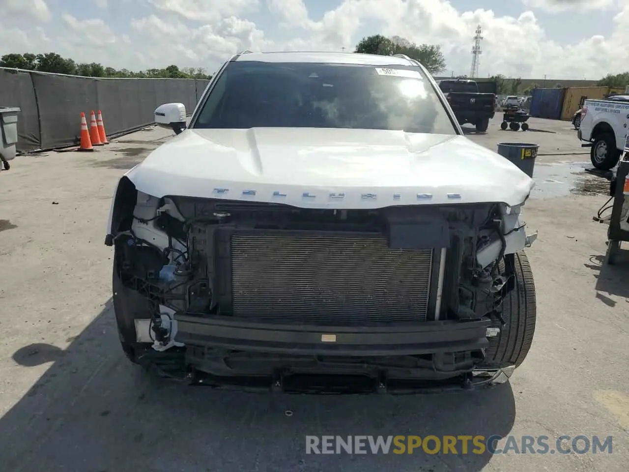 5 Photograph of a damaged car 5XYP34HC9LG032259 KIA TELLURIDE 2020