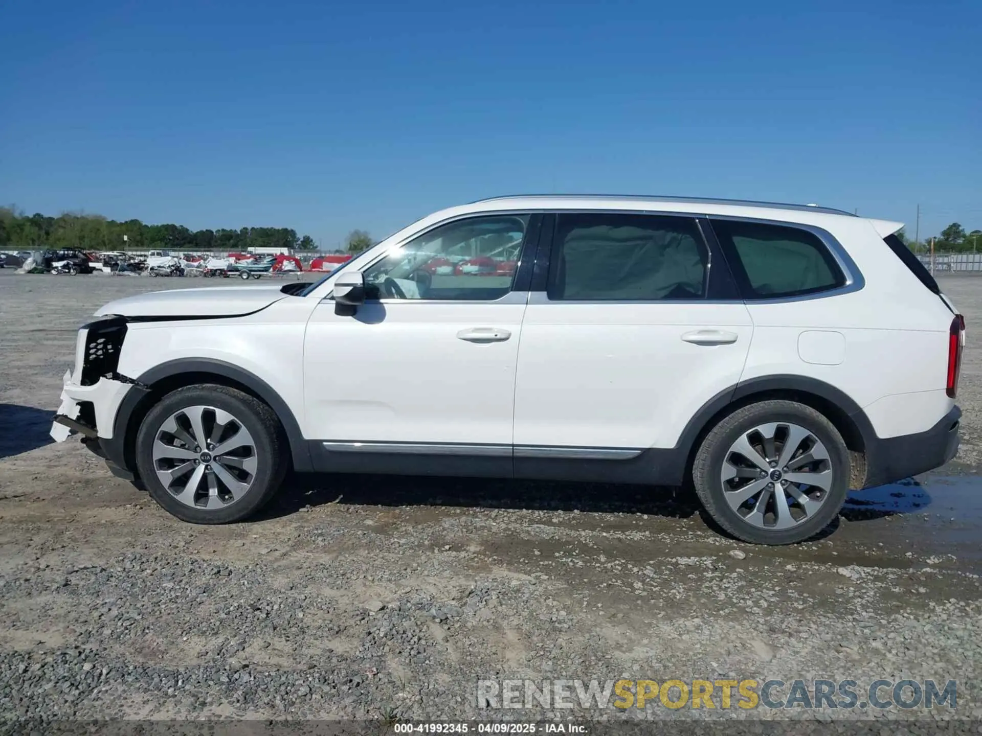 14 Photograph of a damaged car 5XYP34HCXLG071376 KIA TELLURIDE 2020