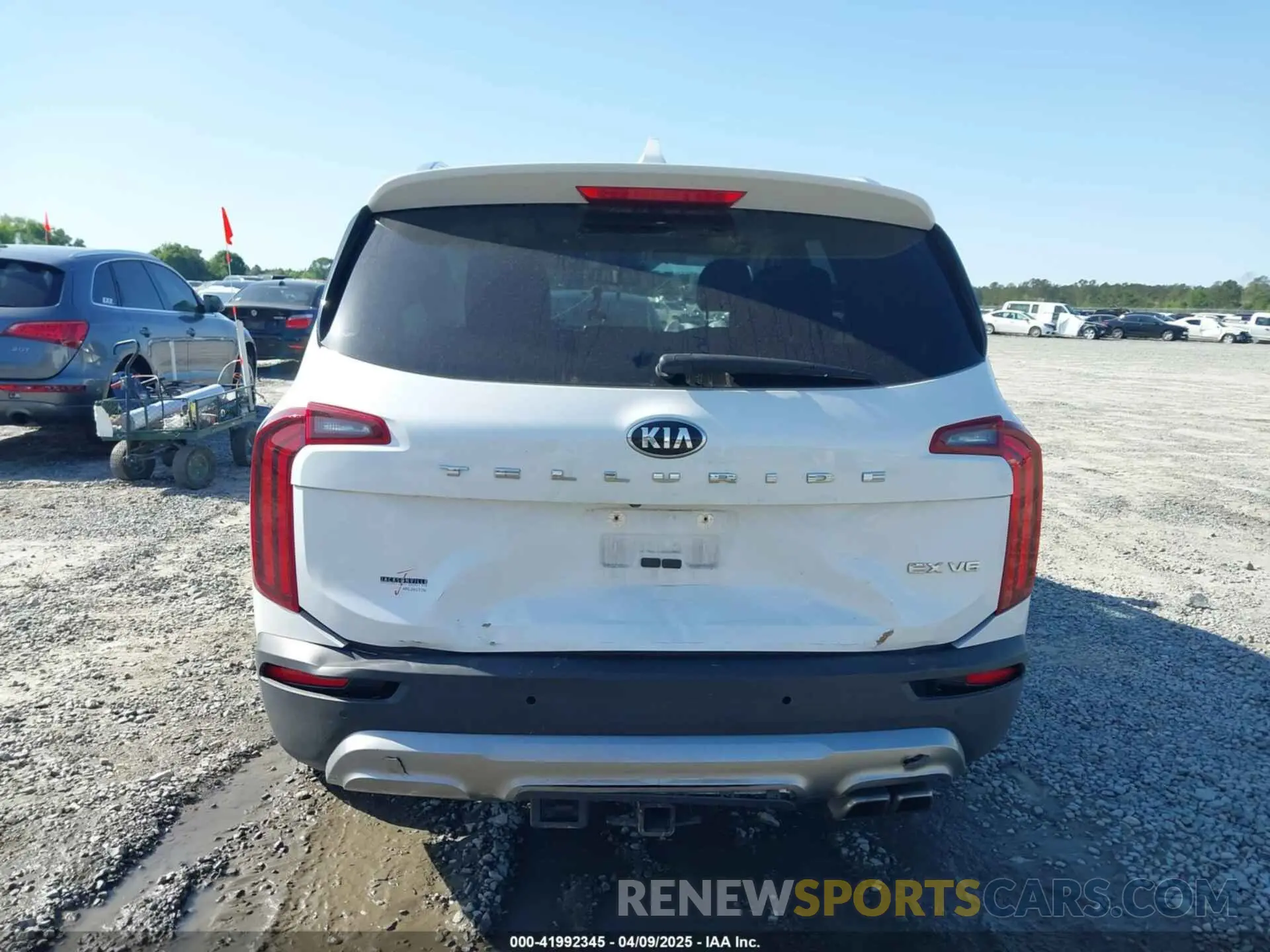 16 Photograph of a damaged car 5XYP34HCXLG071376 KIA TELLURIDE 2020