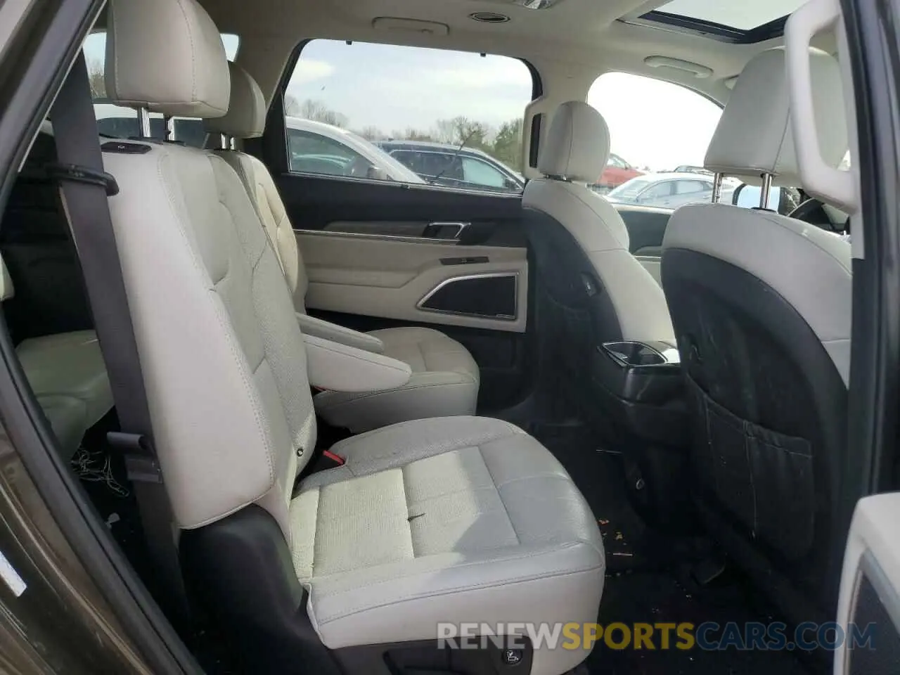 11 Photograph of a damaged car 5XYP3DHC0LG091376 KIA TELLURIDE 2020