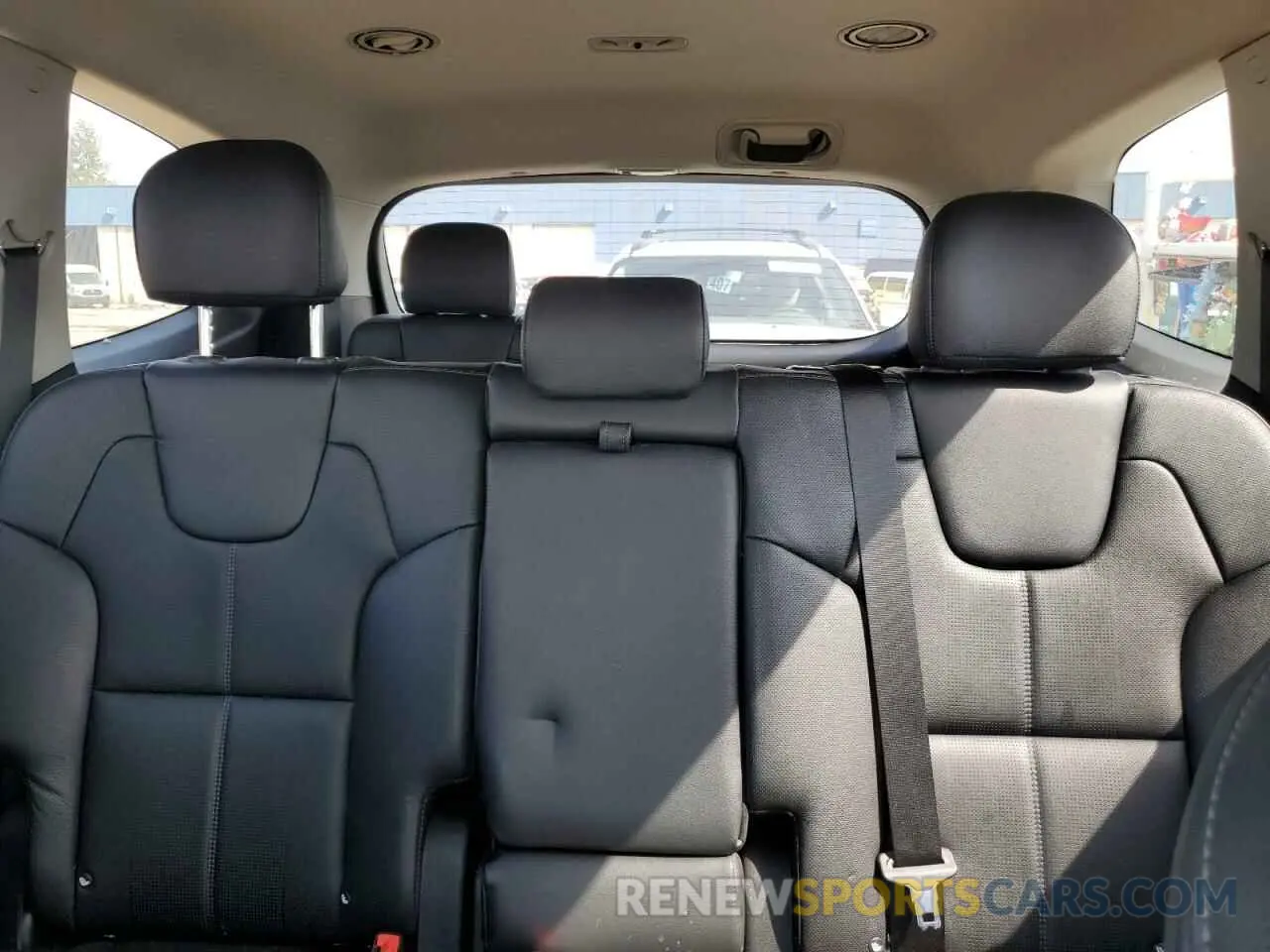 10 Photograph of a damaged car 5XYP3DHC1LG051467 KIA TELLURIDE 2020