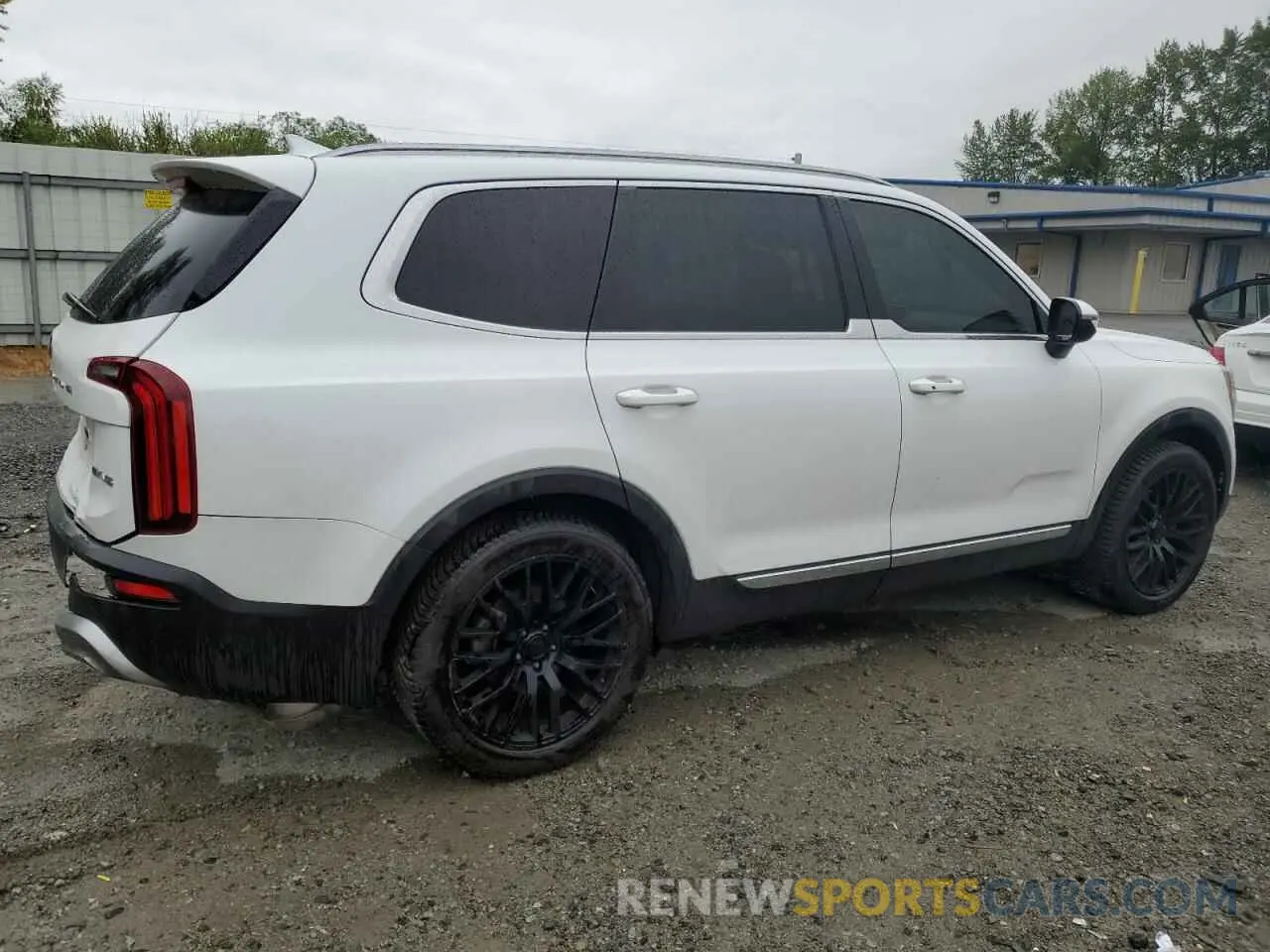 3 Photograph of a damaged car 5XYP3DHC2LG046777 KIA TELLURIDE 2020