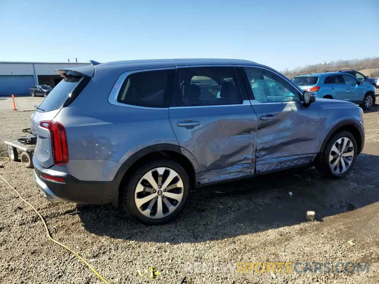 3 Photograph of a damaged car 5XYP3DHC4LG059241 KIA TELLURIDE 2020