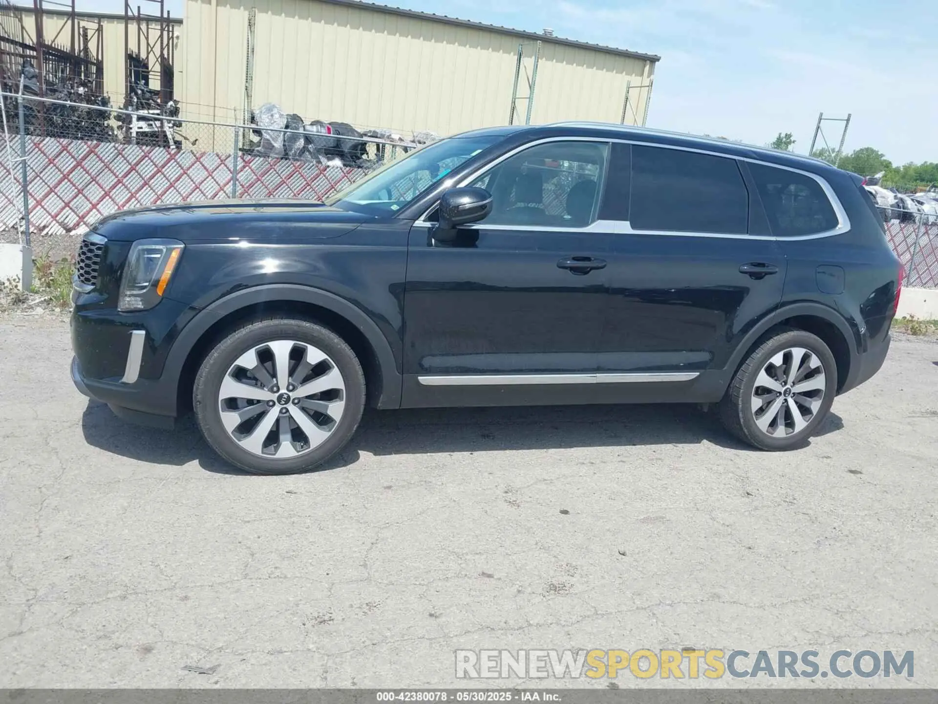 14 Photograph of a damaged car 5XYP3DHC6LG055921 KIA TELLURIDE 2020
