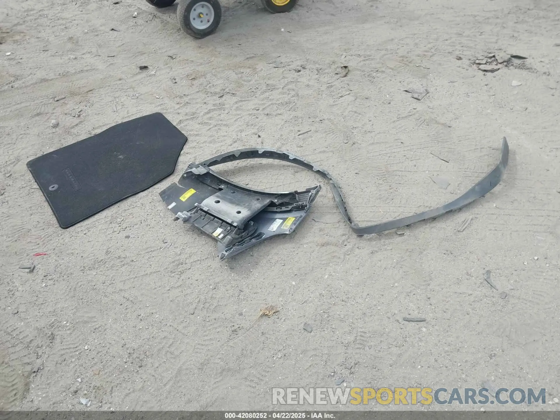 11 Photograph of a damaged car 5XYP3DHC7LG061260 KIA TELLURIDE 2020