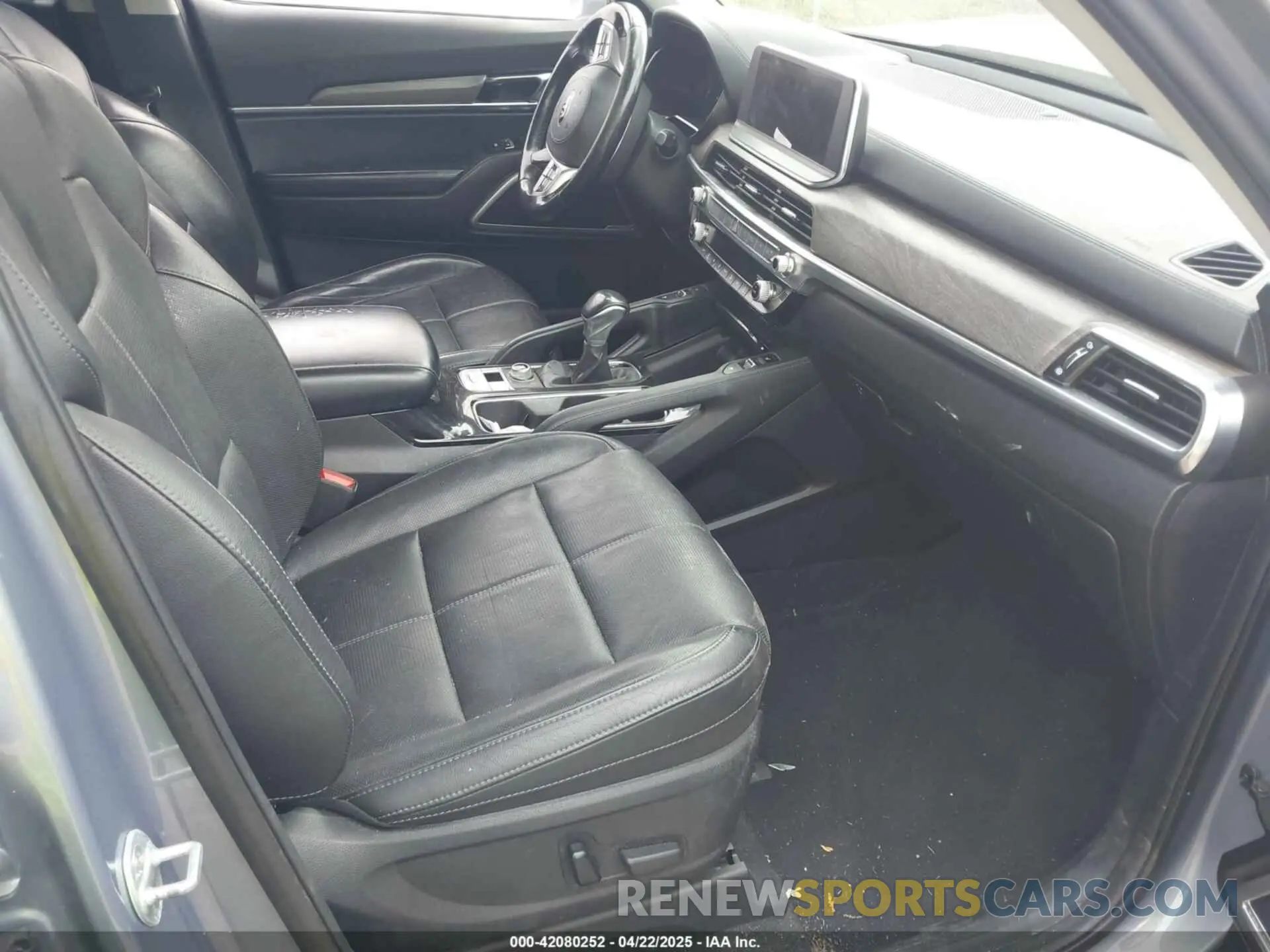 5 Photograph of a damaged car 5XYP3DHC7LG061260 KIA TELLURIDE 2020