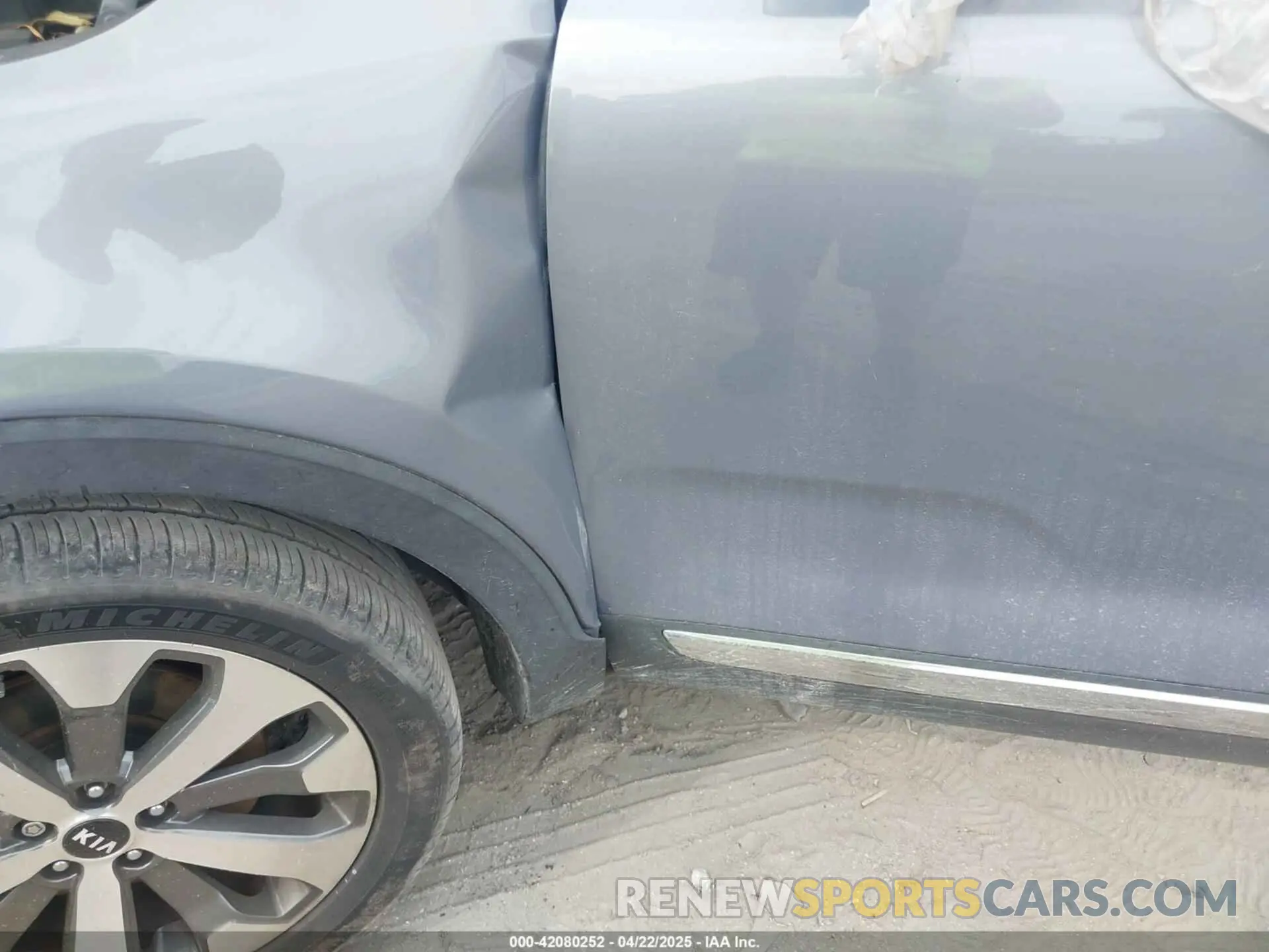 6 Photograph of a damaged car 5XYP3DHC7LG061260 KIA TELLURIDE 2020