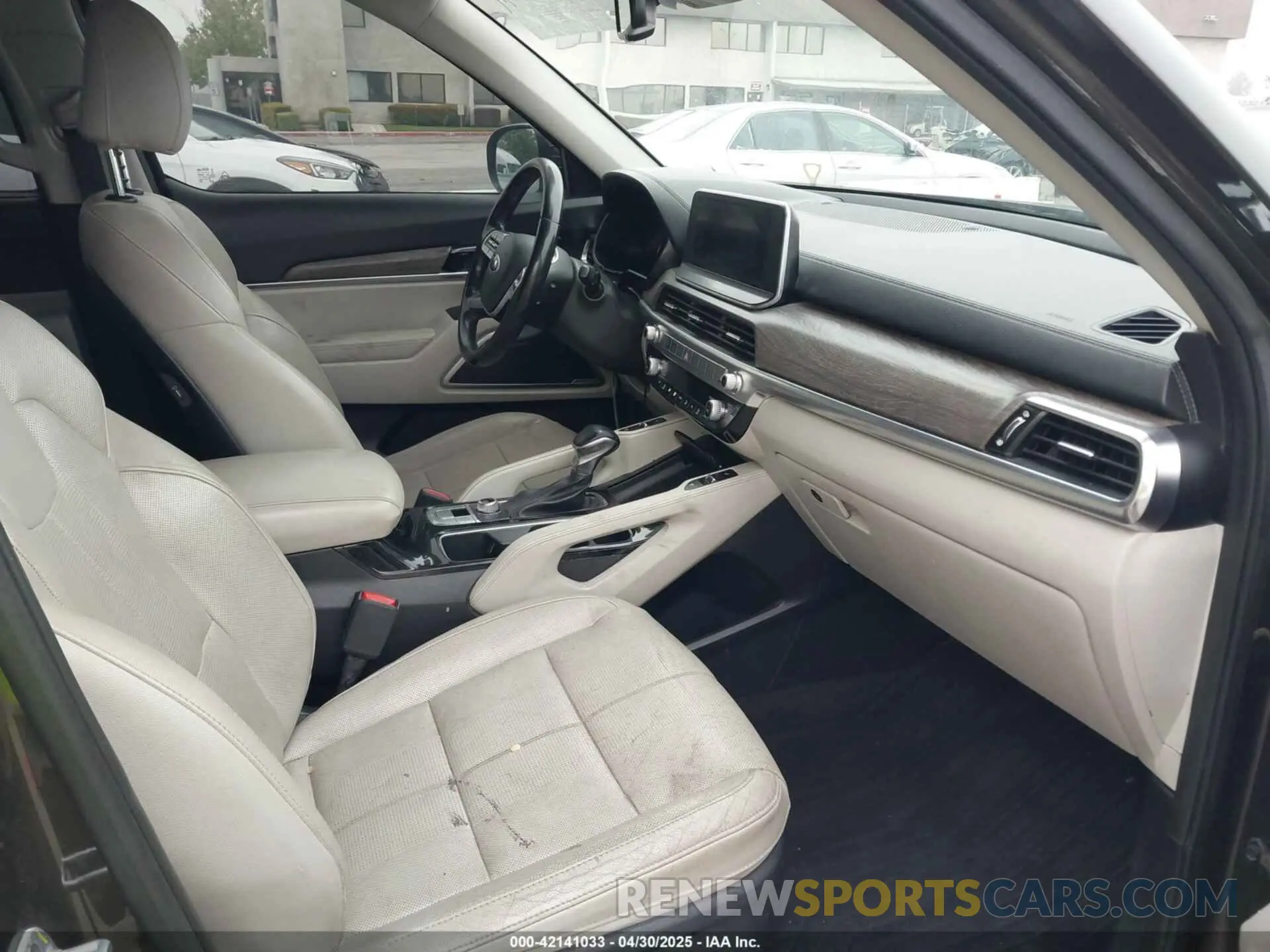 5 Photograph of a damaged car 5XYP3DHC9LG001495 KIA TELLURIDE 2020