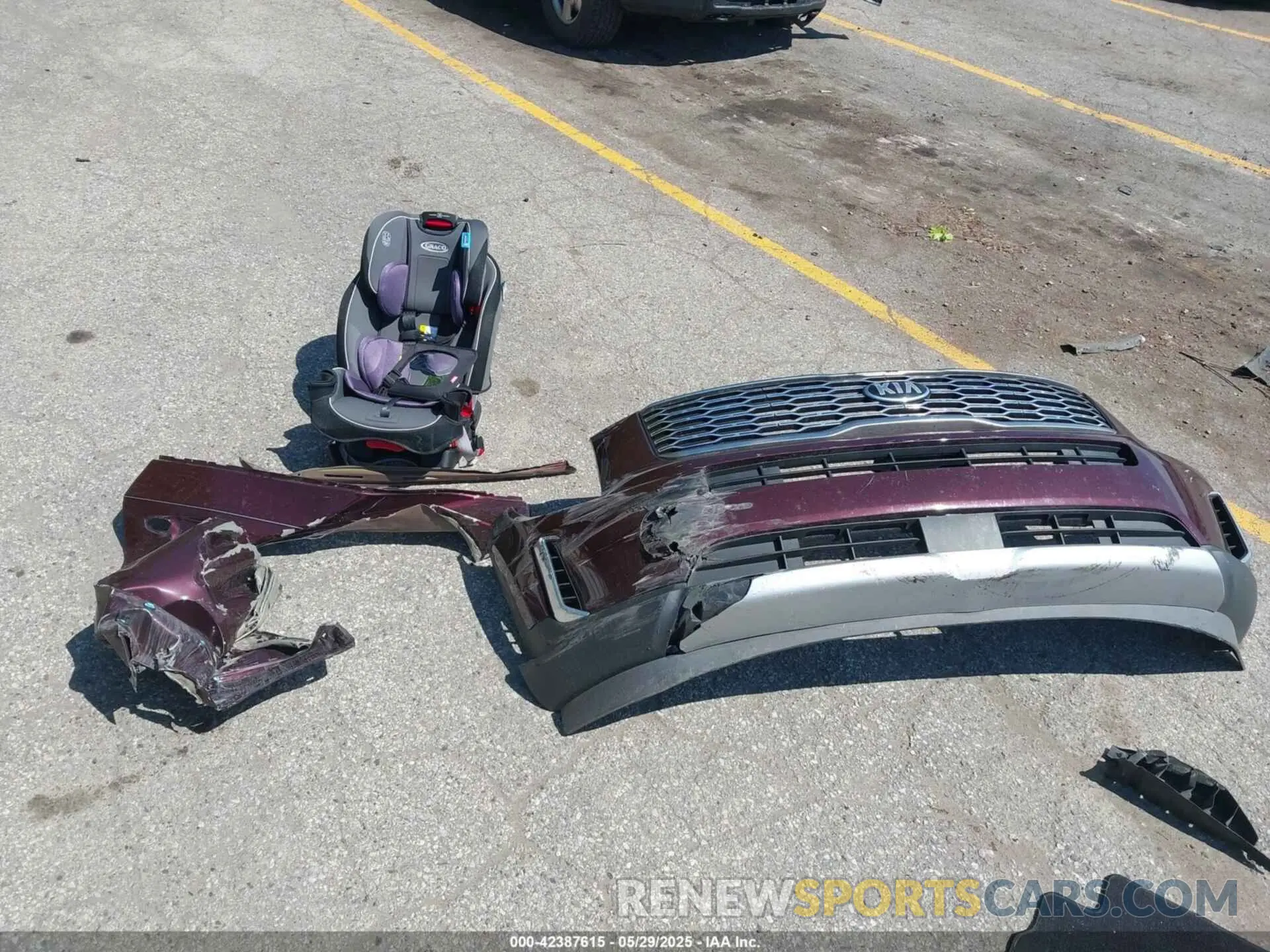 12 Photograph of a damaged car 5XYP3DHC9LG003327 KIA TELLURIDE 2020