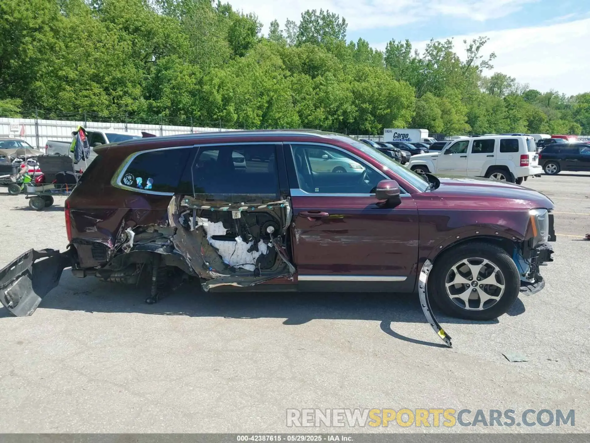 14 Photograph of a damaged car 5XYP3DHC9LG003327 KIA TELLURIDE 2020