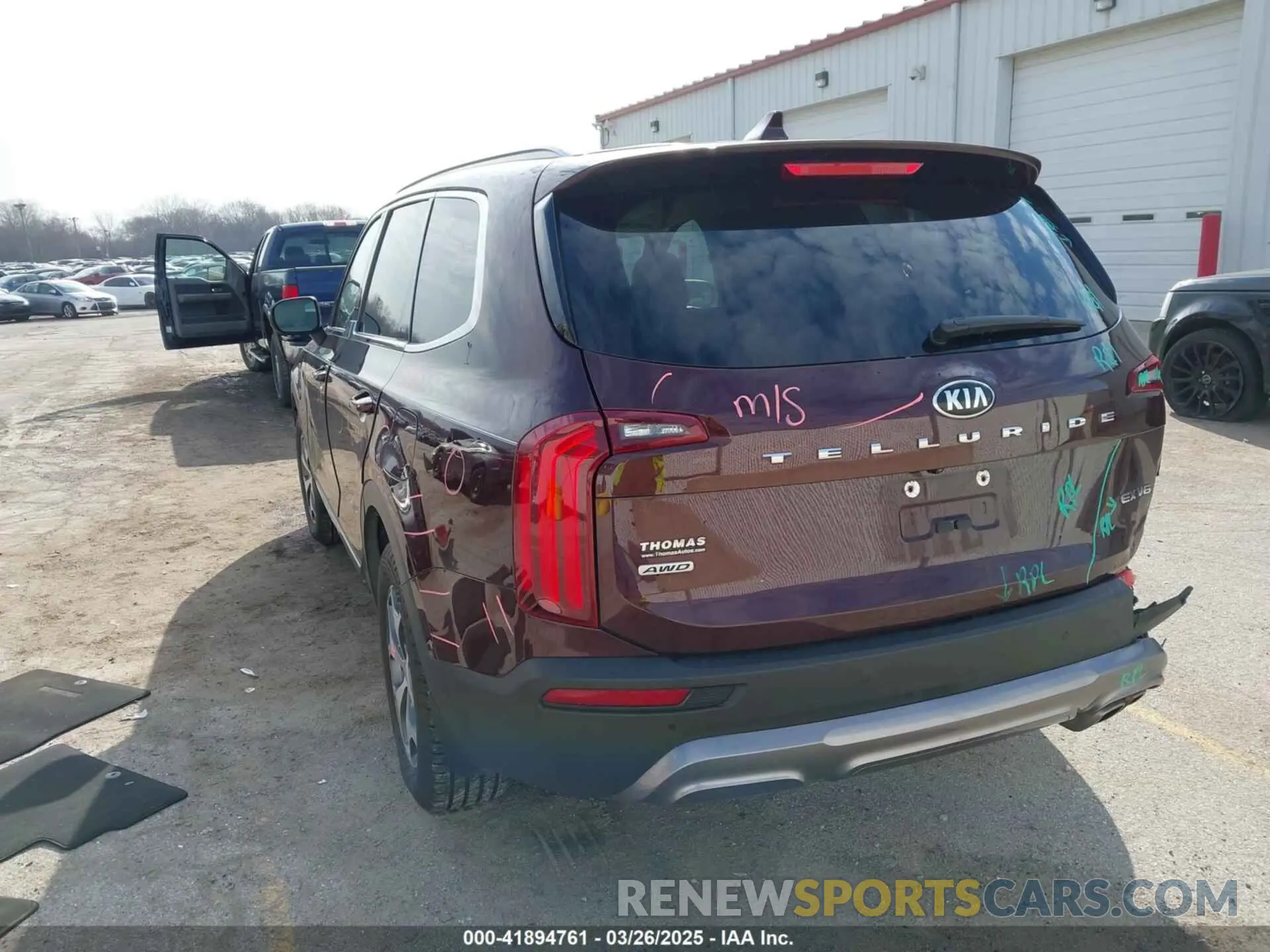 3 Photograph of a damaged car 5XYP3DHC9LG010813 KIA TELLURIDE 2020