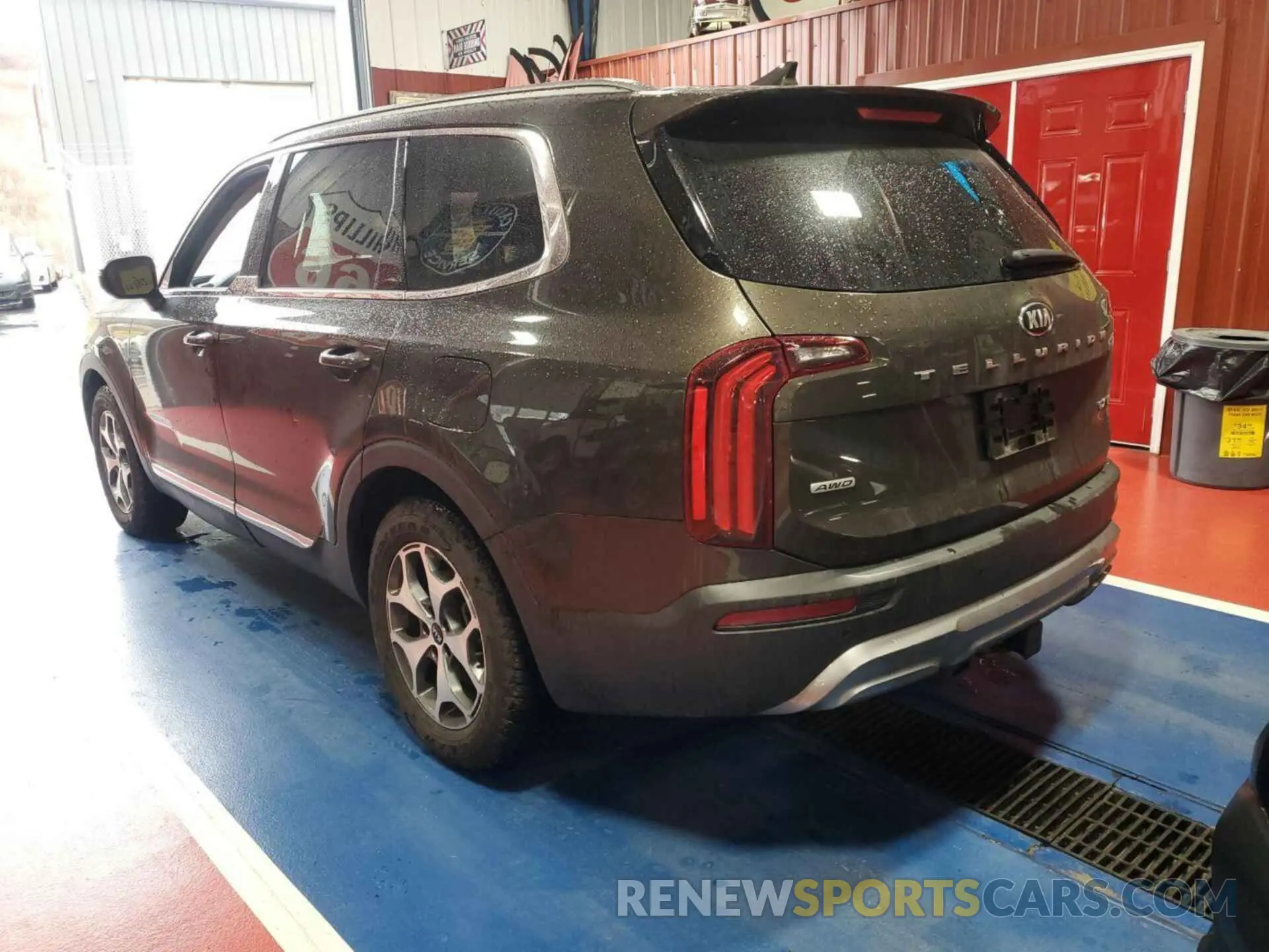 1 Photograph of a damaged car 5XYP3DHC9LG046517 KIA TELLURIDE 2020