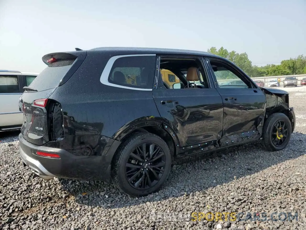 3 Photograph of a damaged car 5XYP54HC5LG088077 KIA TELLURIDE 2020
