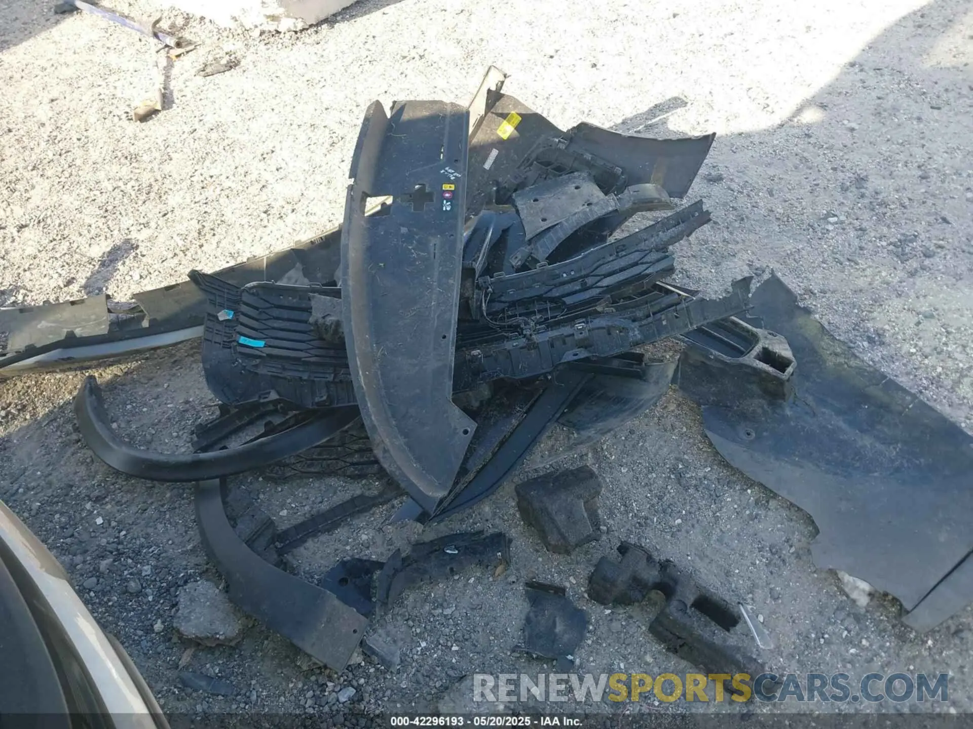 12 Photograph of a damaged car 5XYP54HC6LG045884 KIA TELLURIDE 2020