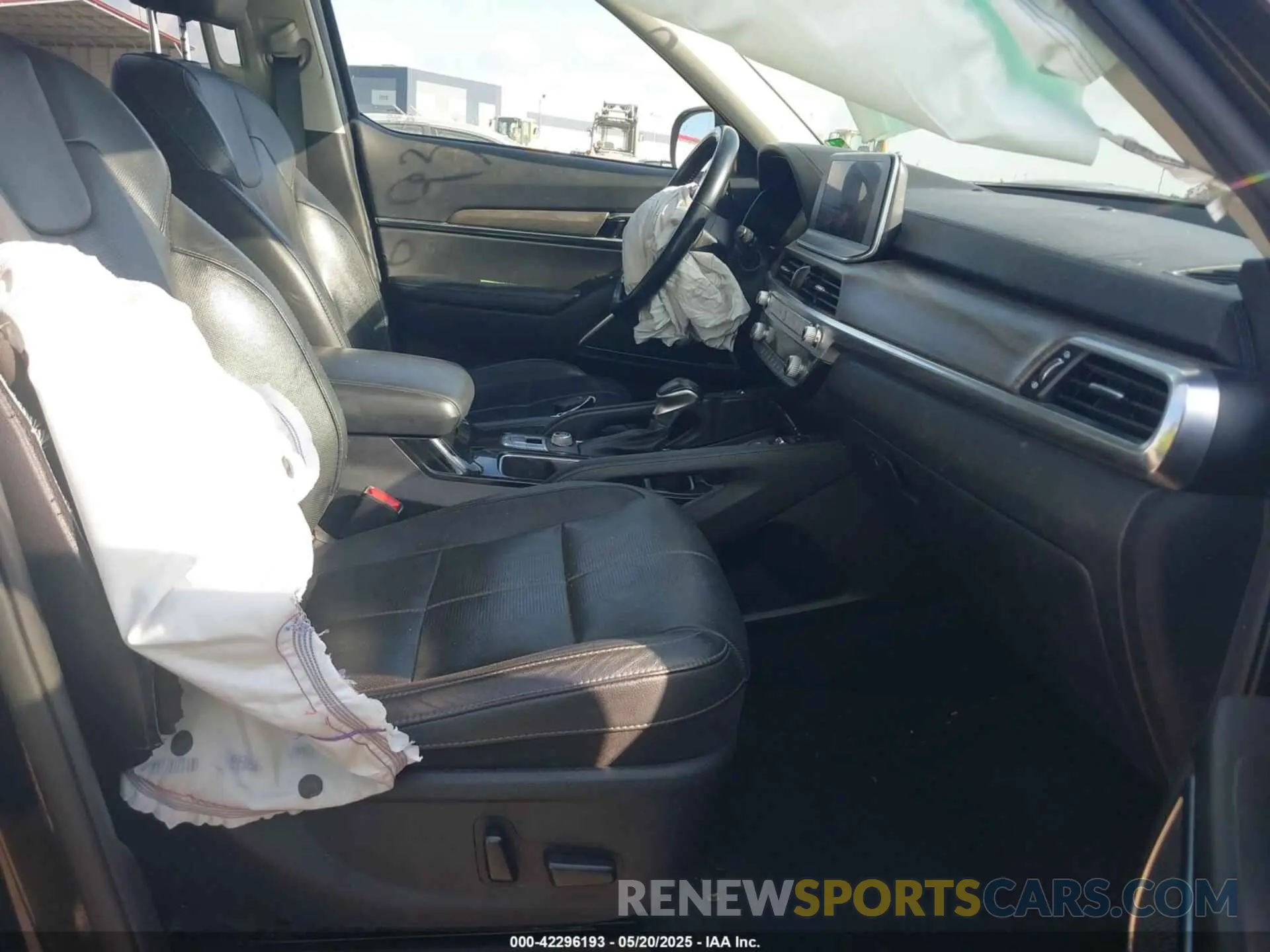 5 Photograph of a damaged car 5XYP54HC6LG045884 KIA TELLURIDE 2020