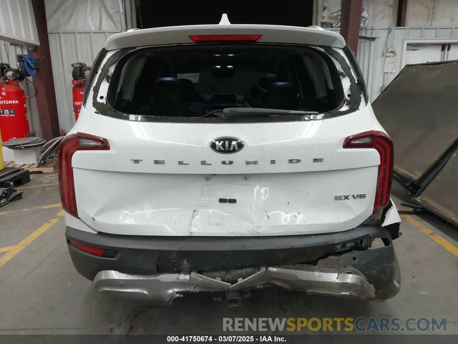 16 Photograph of a damaged car 5XYP54HC7LG030729 KIA TELLURIDE 2020