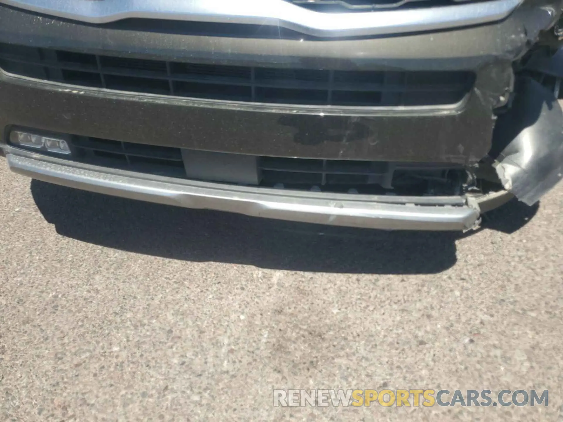 10 Photograph of a damaged car 5XYP54HC9LG037228 KIA TELLURIDE 2020