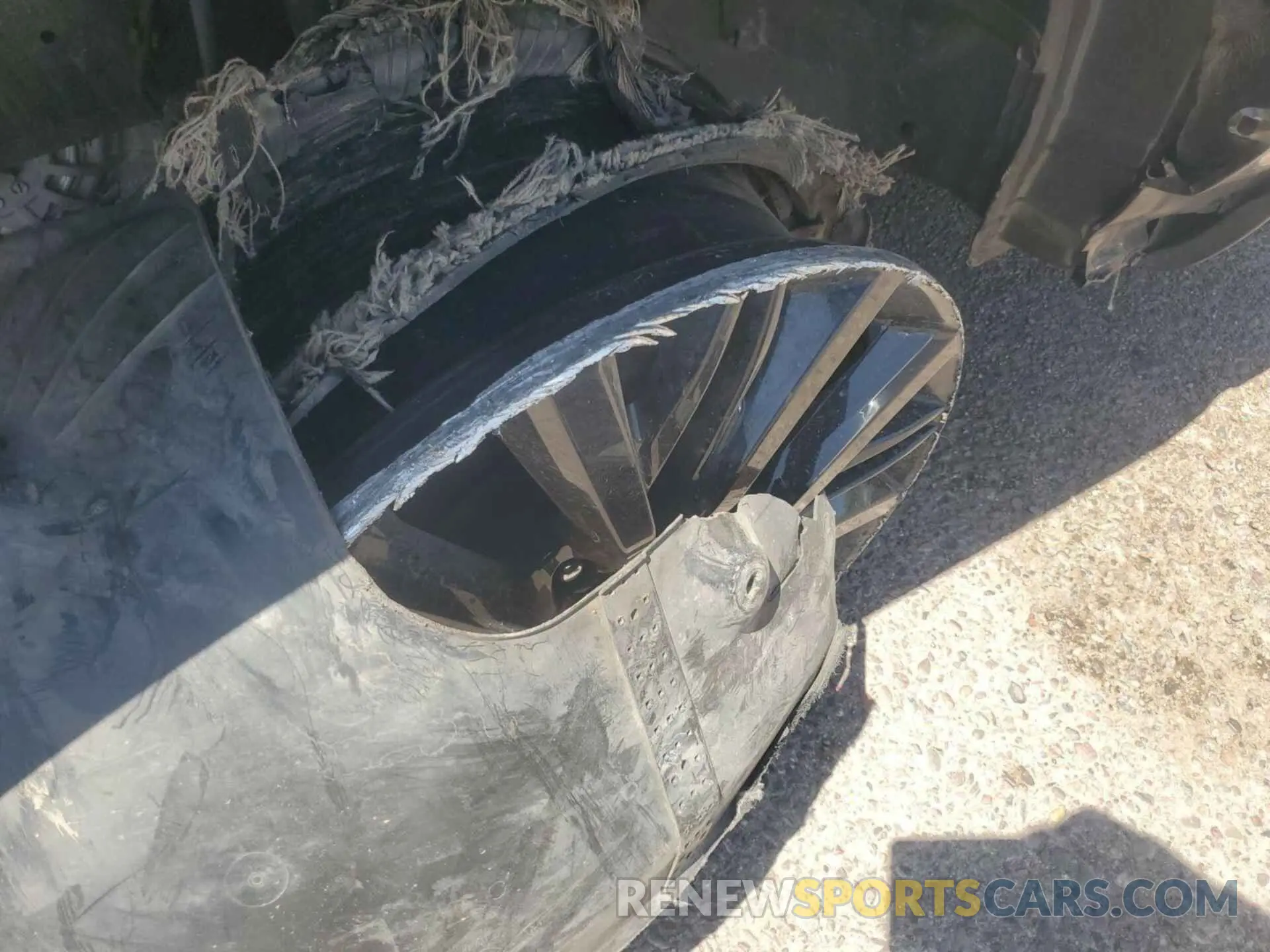 14 Photograph of a damaged car 5XYP54HC9LG037228 KIA TELLURIDE 2020