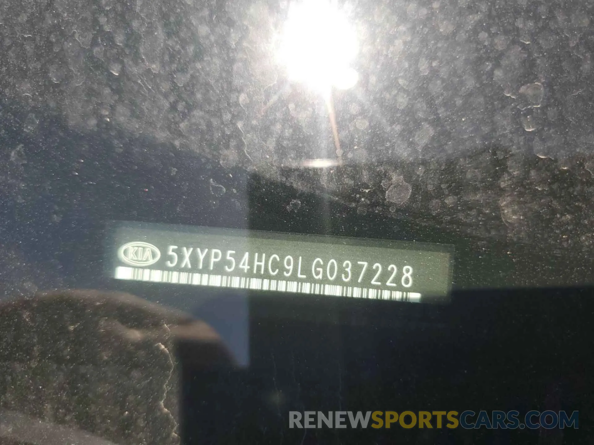 18 Photograph of a damaged car 5XYP54HC9LG037228 KIA TELLURIDE 2020