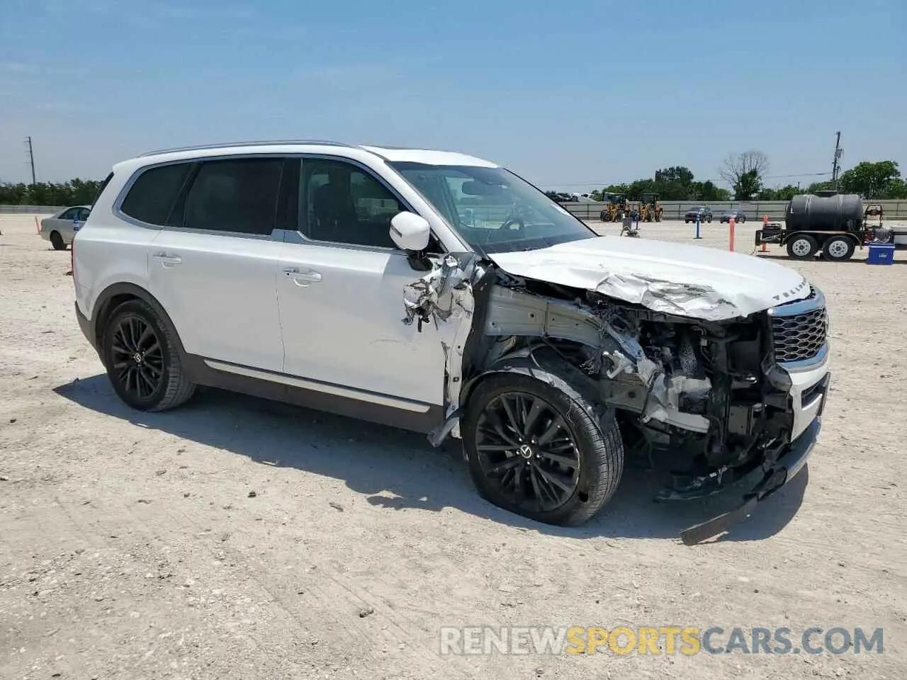 4 Photograph of a damaged car 5XYP54HC9LG084193 KIA TELLURIDE 2020