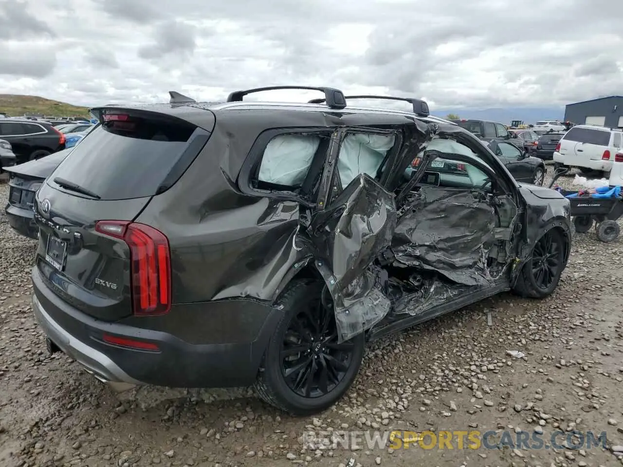 3 Photograph of a damaged car 5XYP5DHC2LG045185 KIA TELLURIDE 2020
