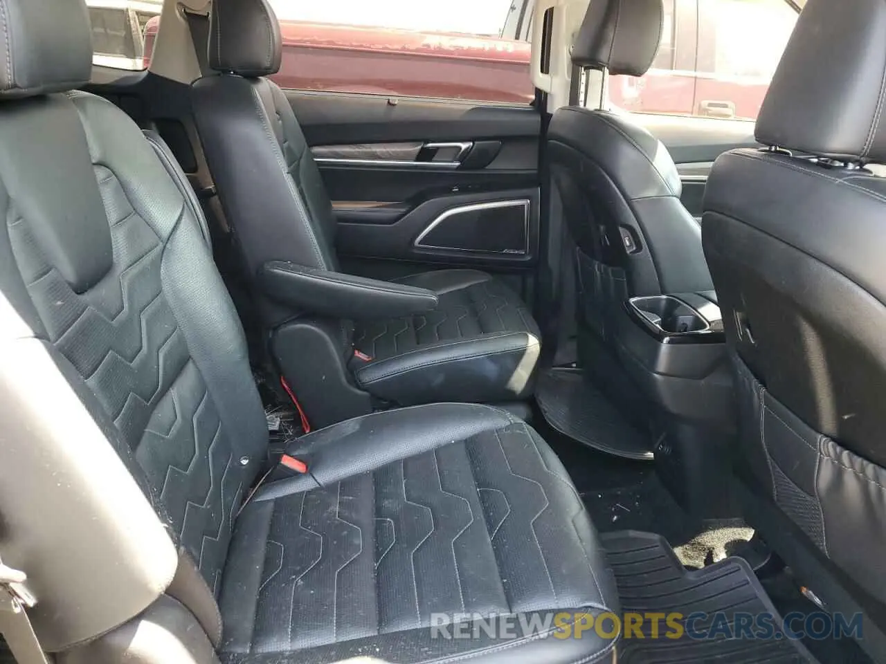11 Photograph of a damaged car 5XYP5DHC4LG052302 KIA TELLURIDE 2020