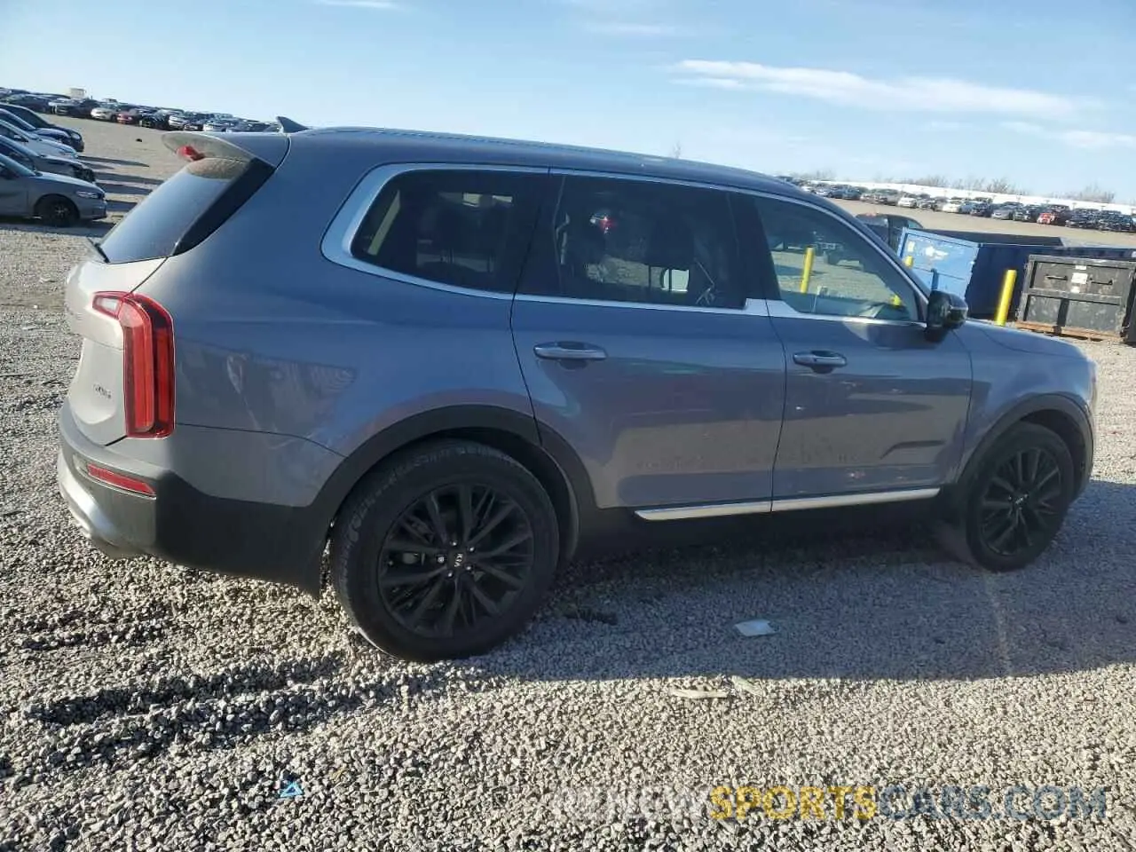 3 Photograph of a damaged car 5XYP5DHC5LG073269 KIA TELLURIDE 2020