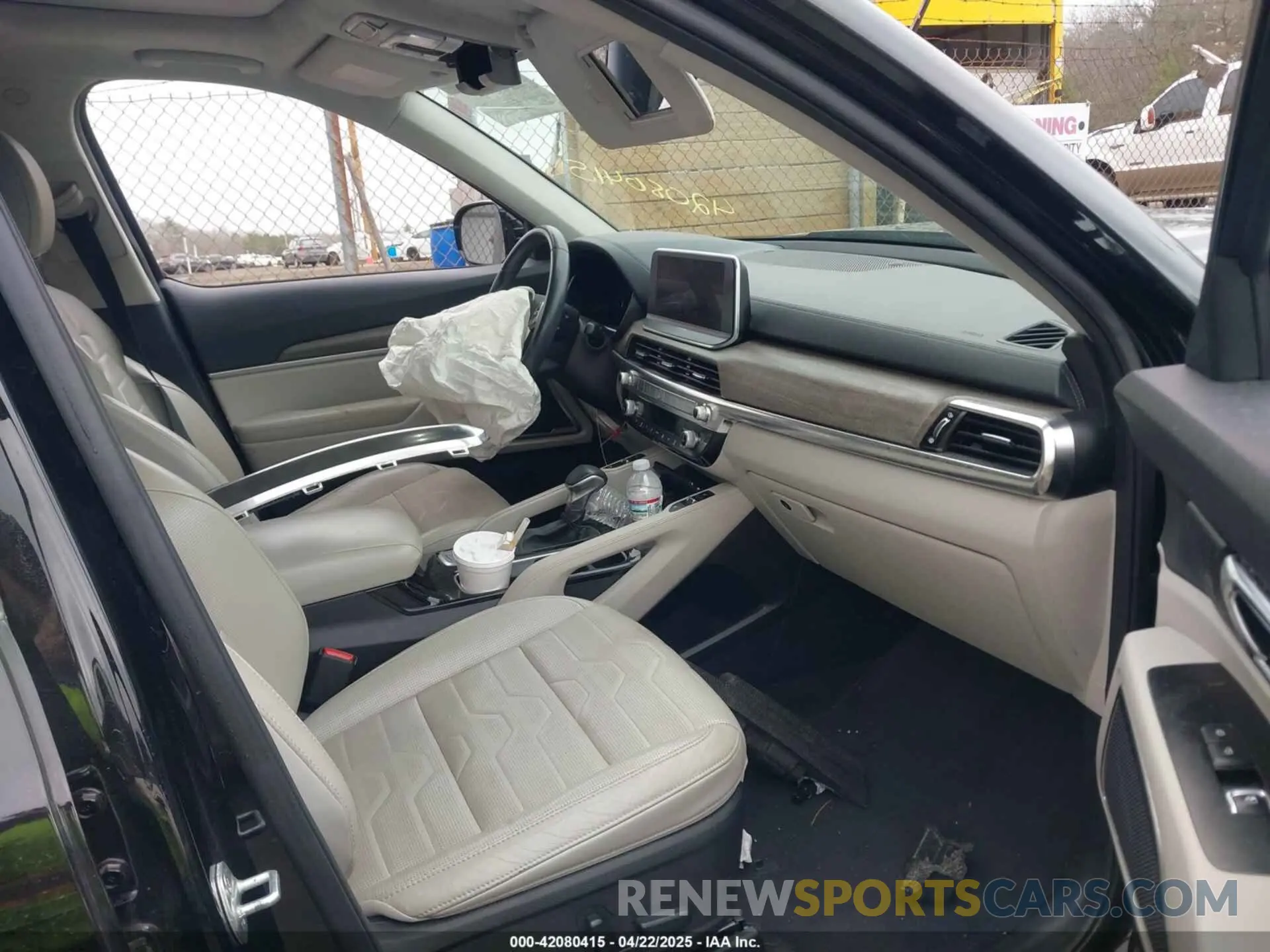 5 Photograph of a damaged car 5XYP5DHC5LG079332 KIA TELLURIDE 2020