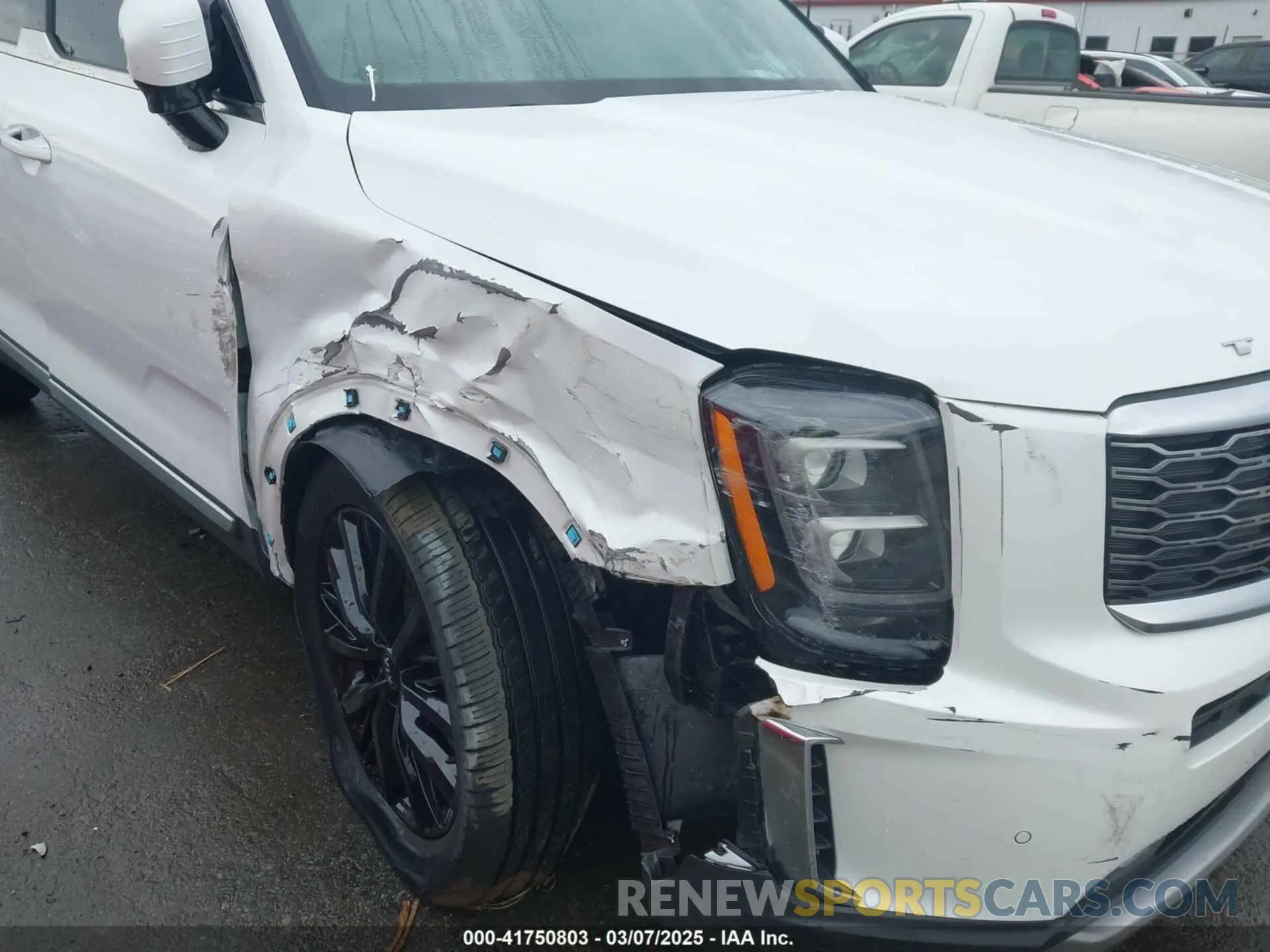 6 Photograph of a damaged car 5XYP5DHC7LG035980 KIA TELLURIDE 2020